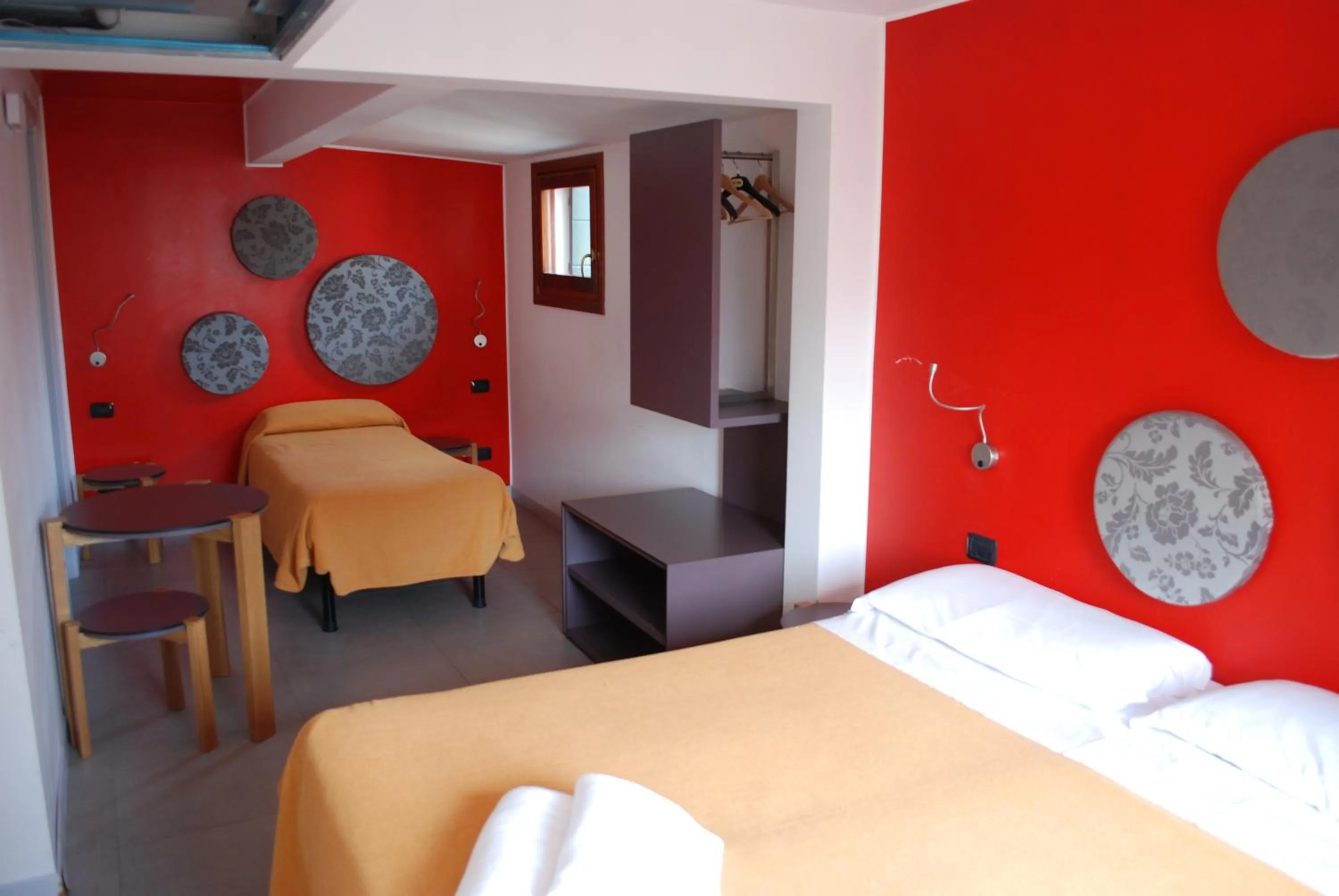 Photo of the whole room, Bed in Hotel San Geremia