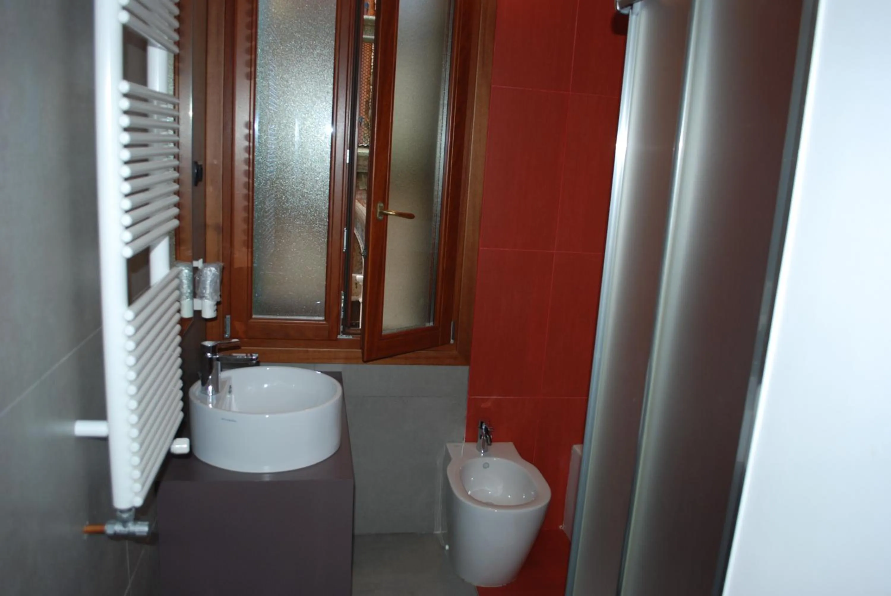 Bathroom in Hotel San Geremia