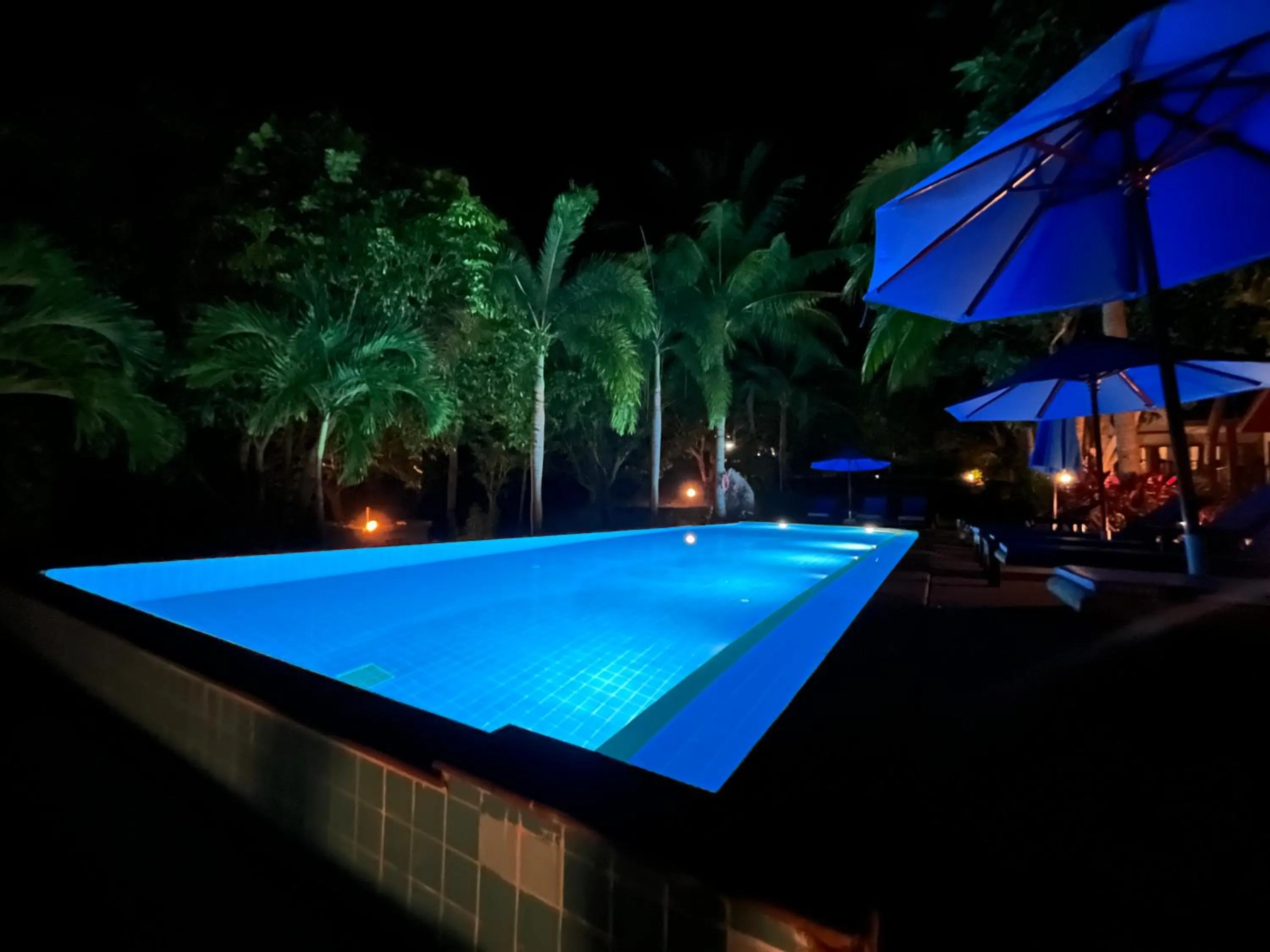 Pool view in PawPaw Resort