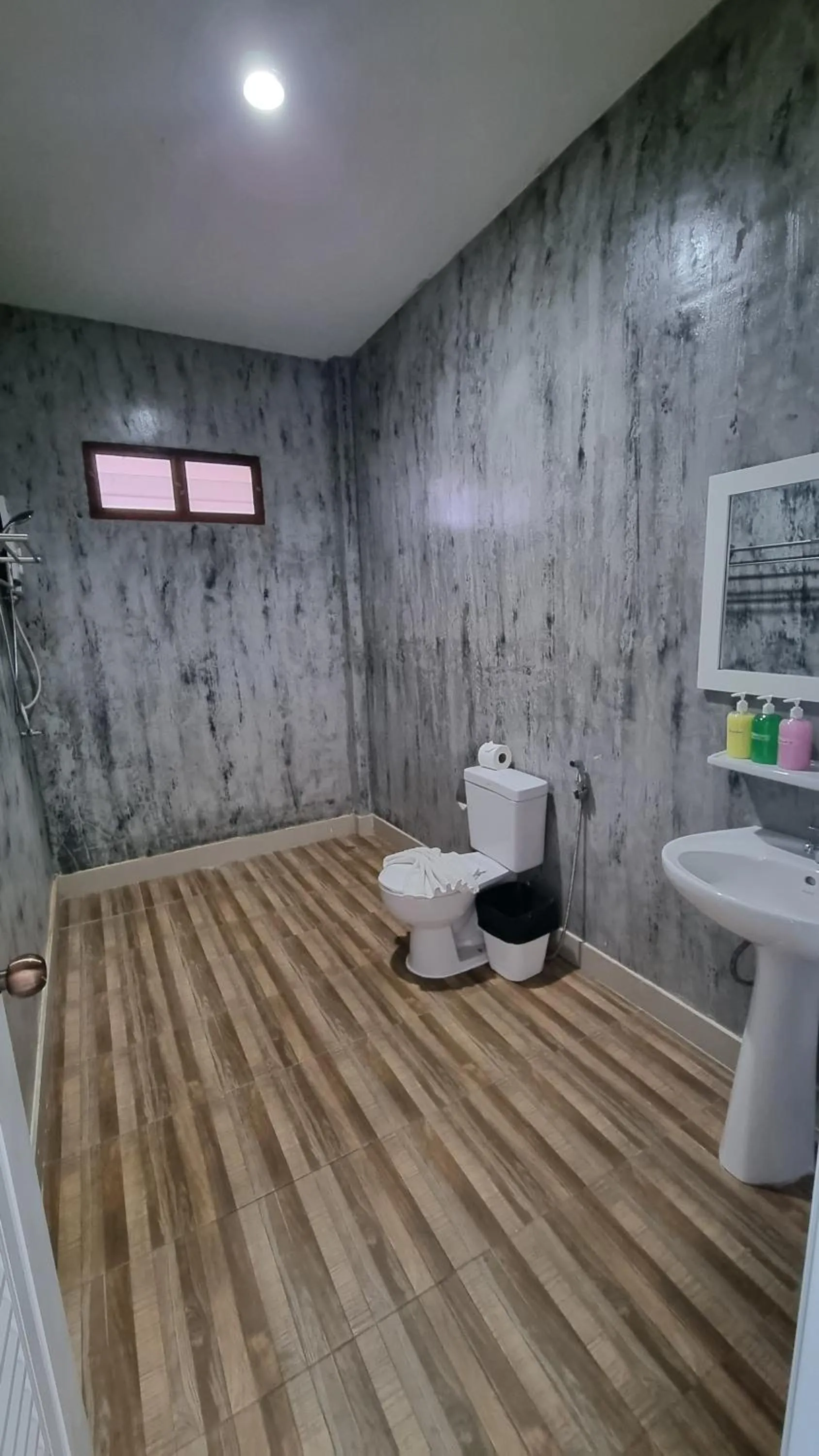 Toilet in PawPaw Resort