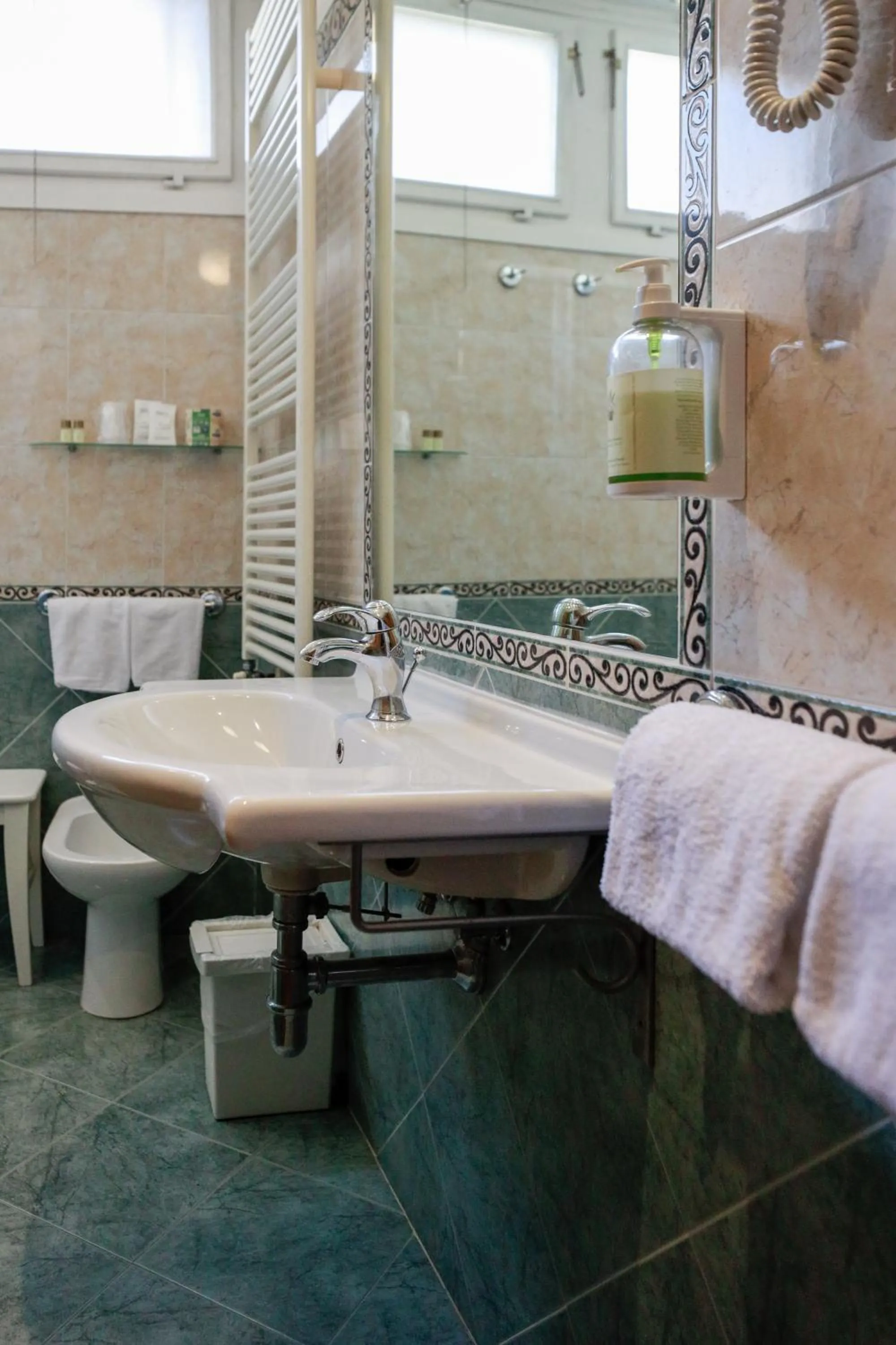 Toilet in Hotel Bellavista Impruneta