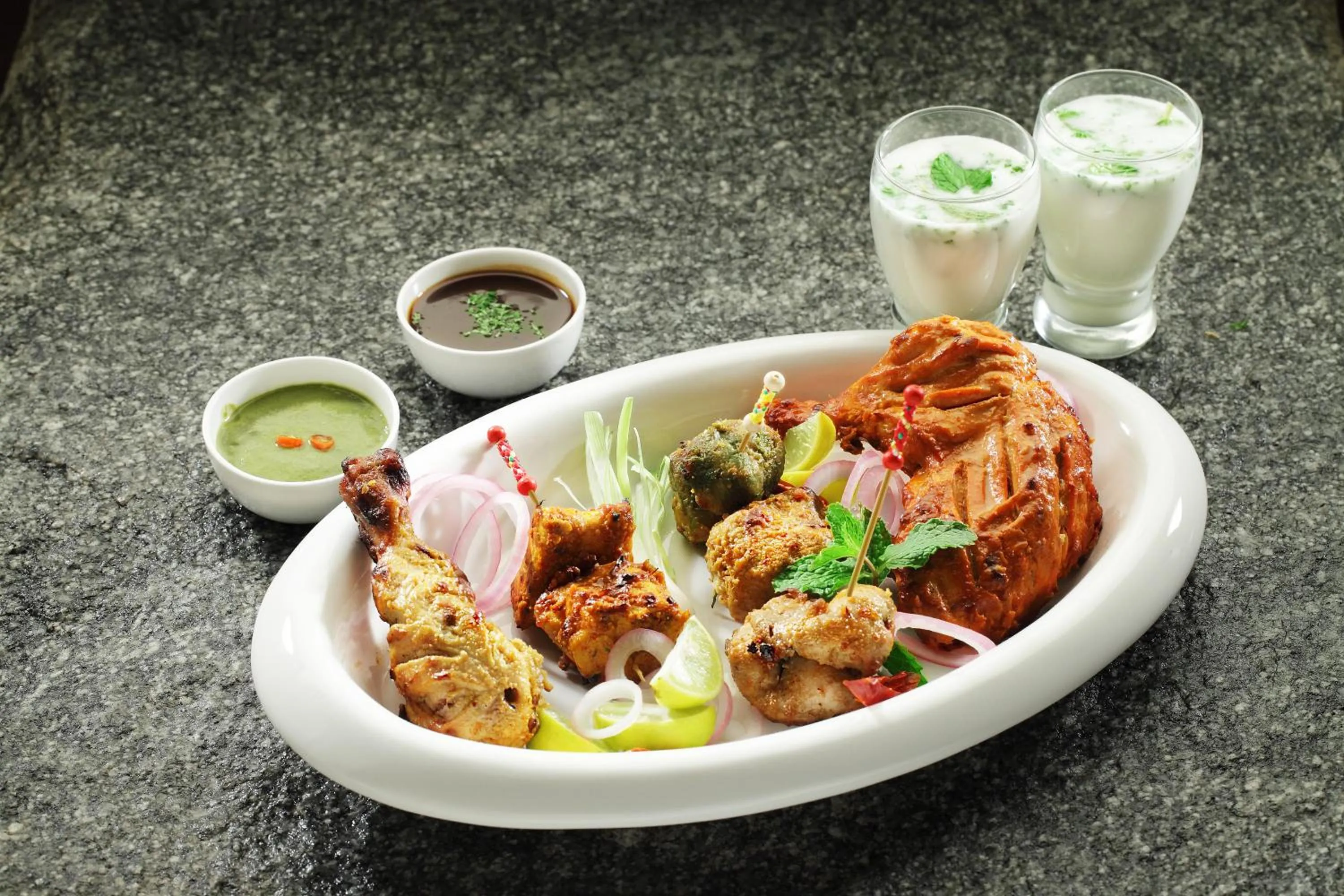 Food and drinks in Hilarity Inn