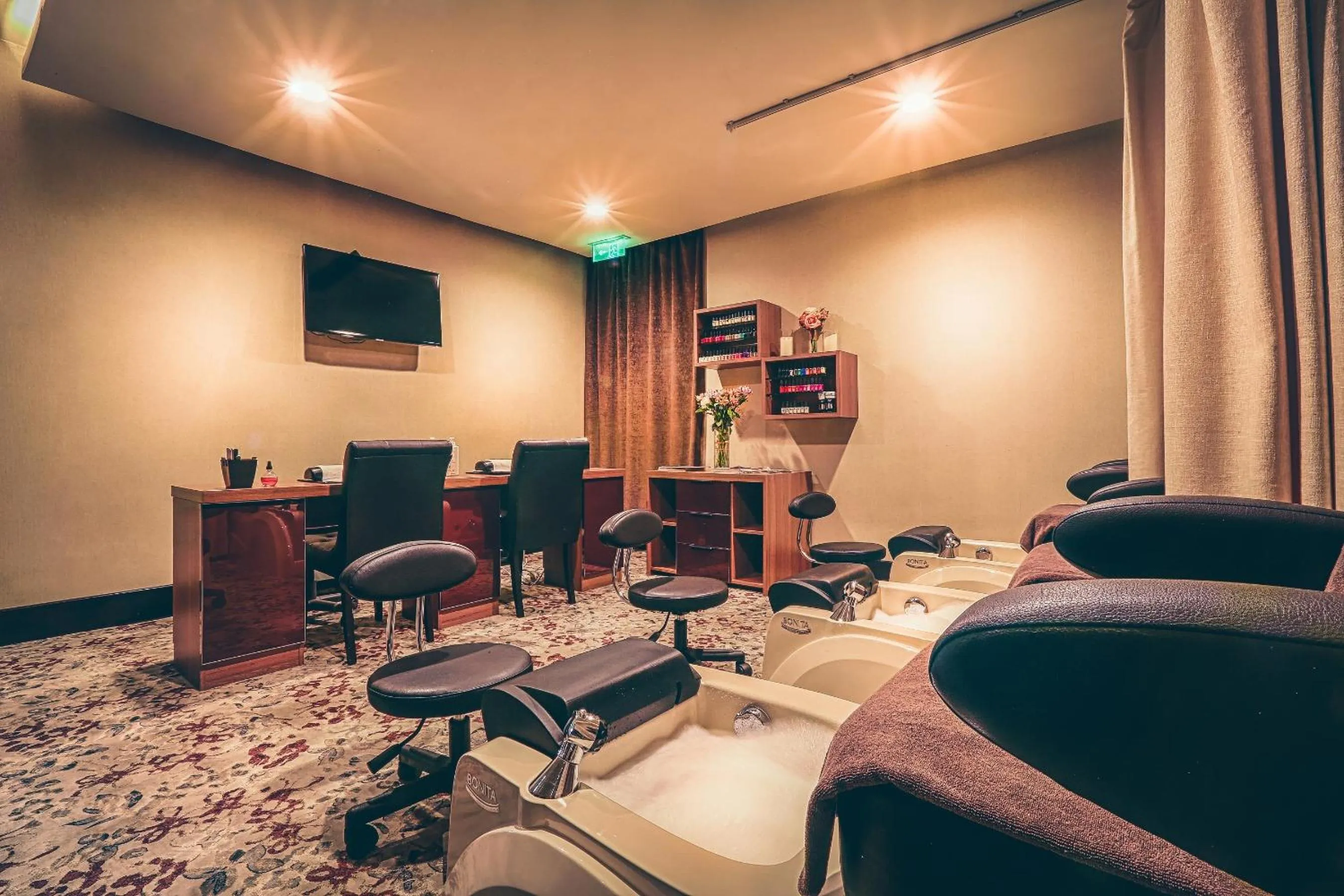 Massage in Best Western Premier Tuushin Hotel