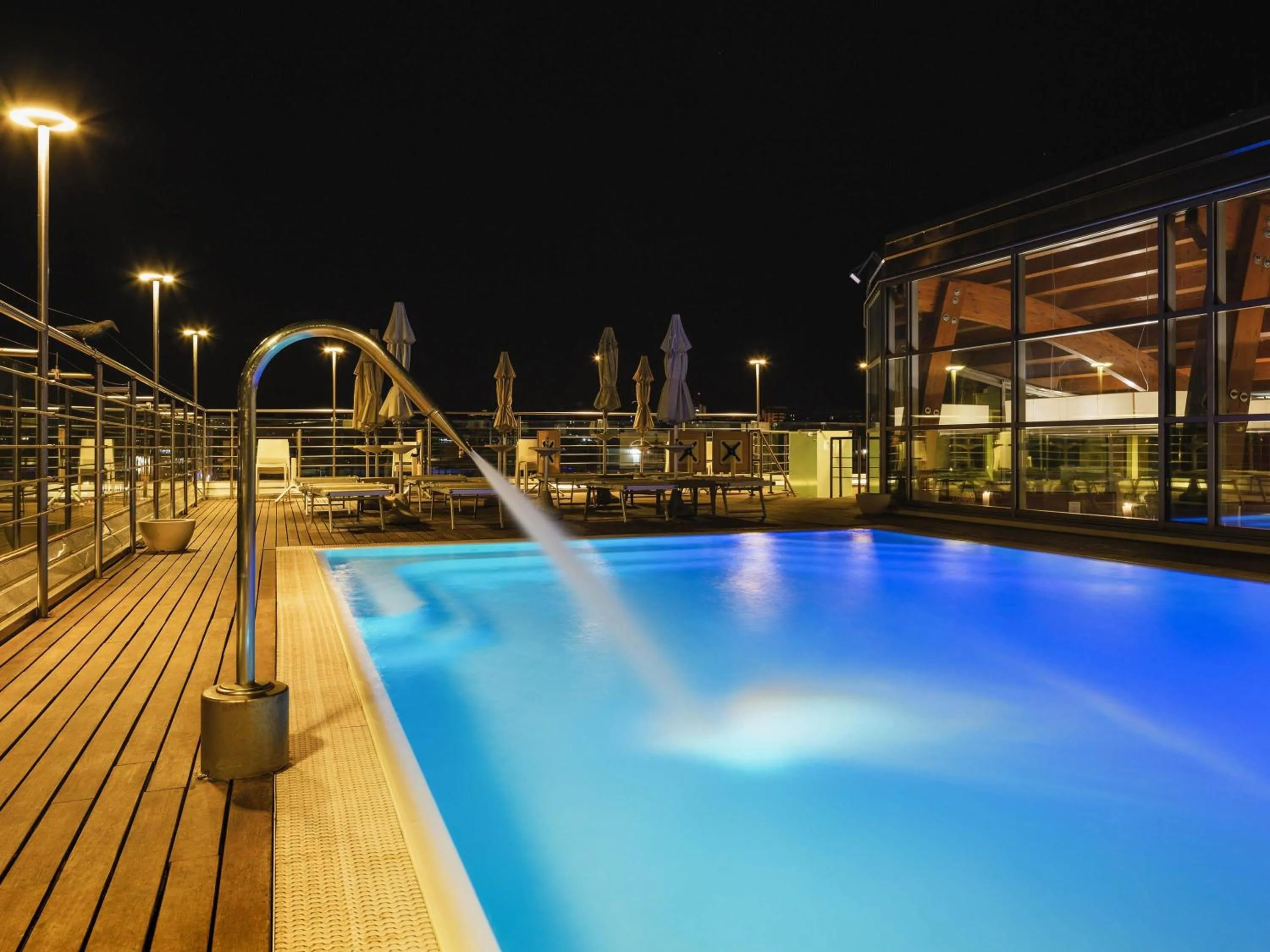 Pool view in Hotel Mercure Siracusa