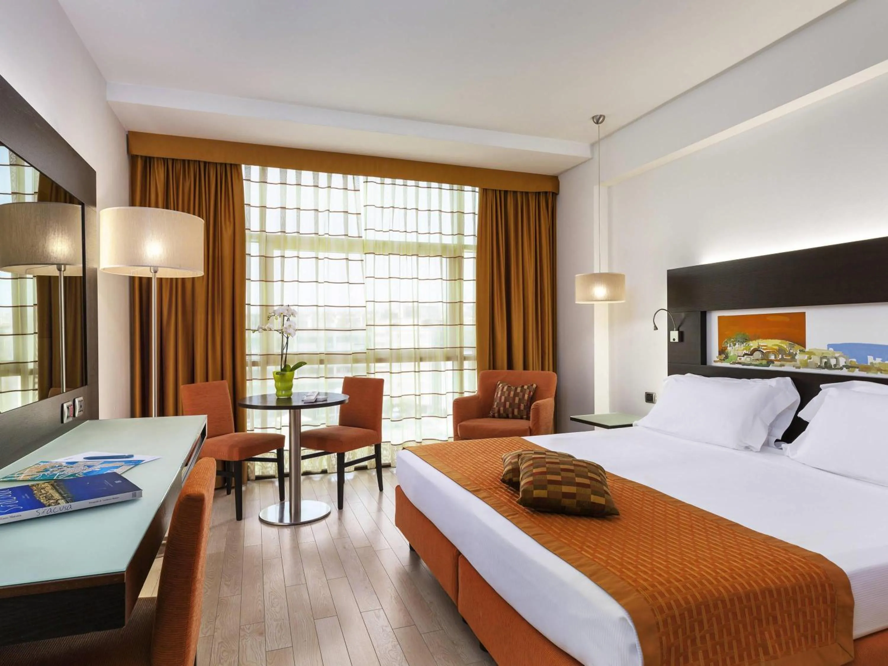 Bedroom, Bed in Hotel Mercure Siracusa