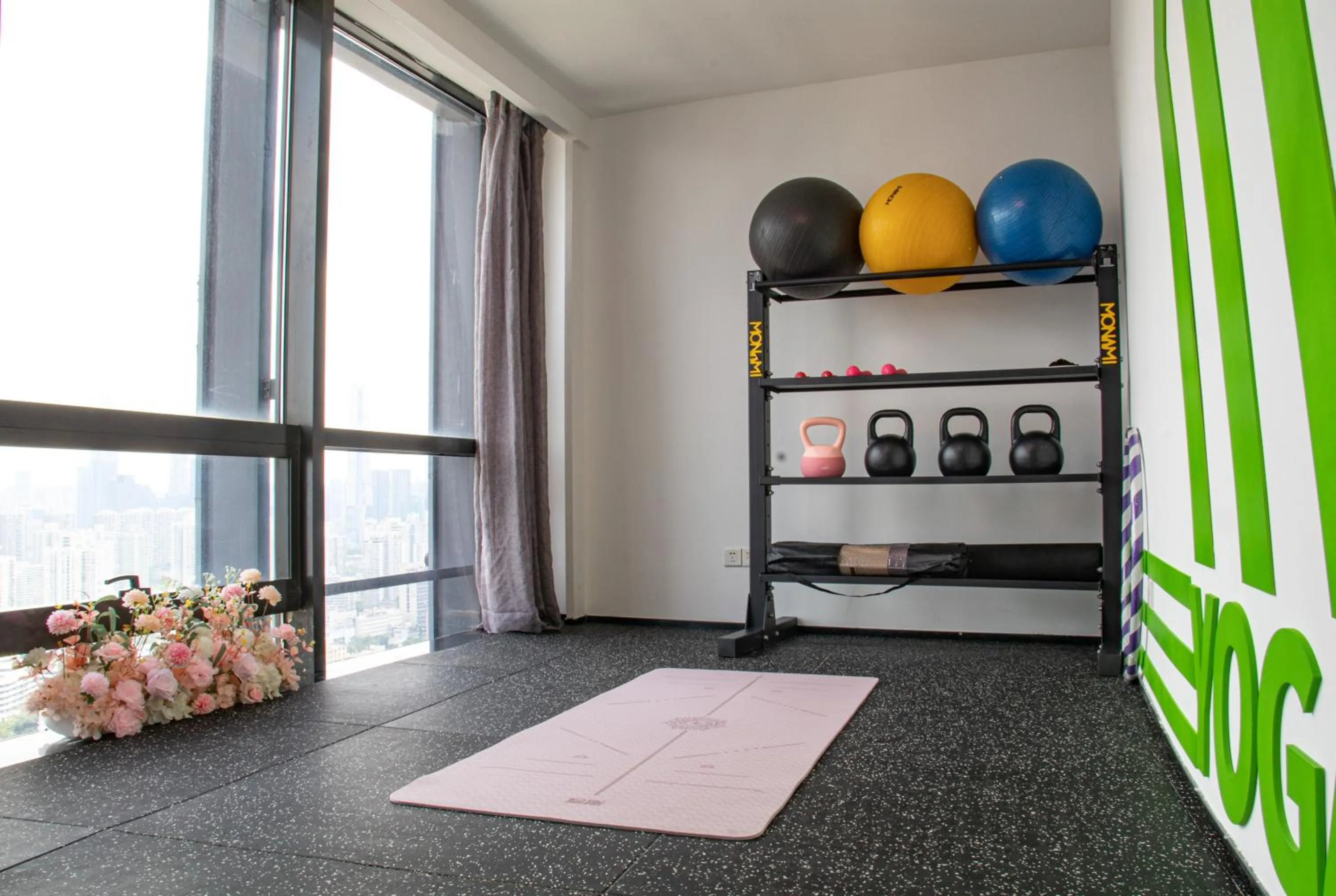 Fitness centre/facilities in Huaqiang Plaza Hotel Shenzhen