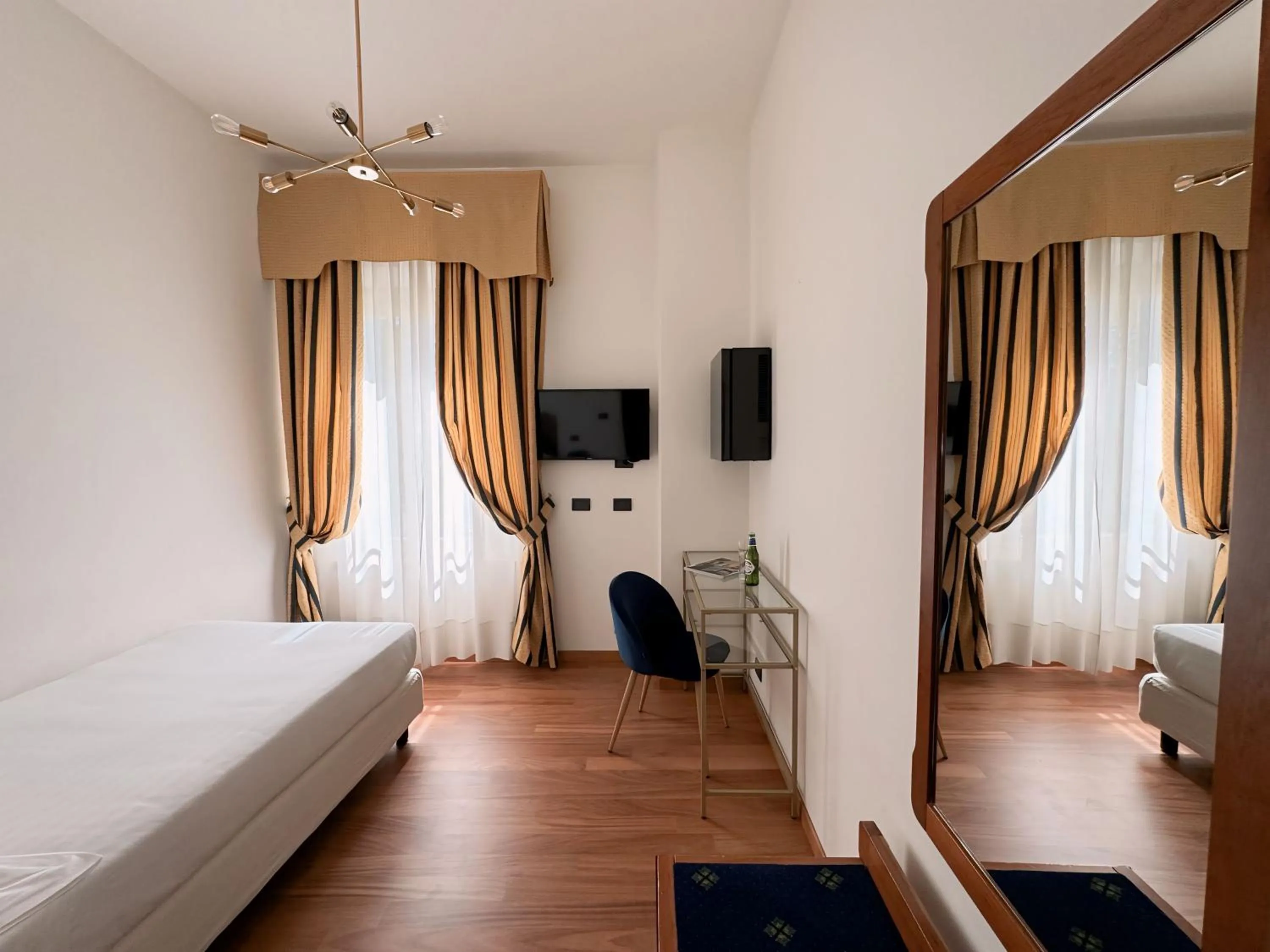 Bed in Rechigi Park Hotel