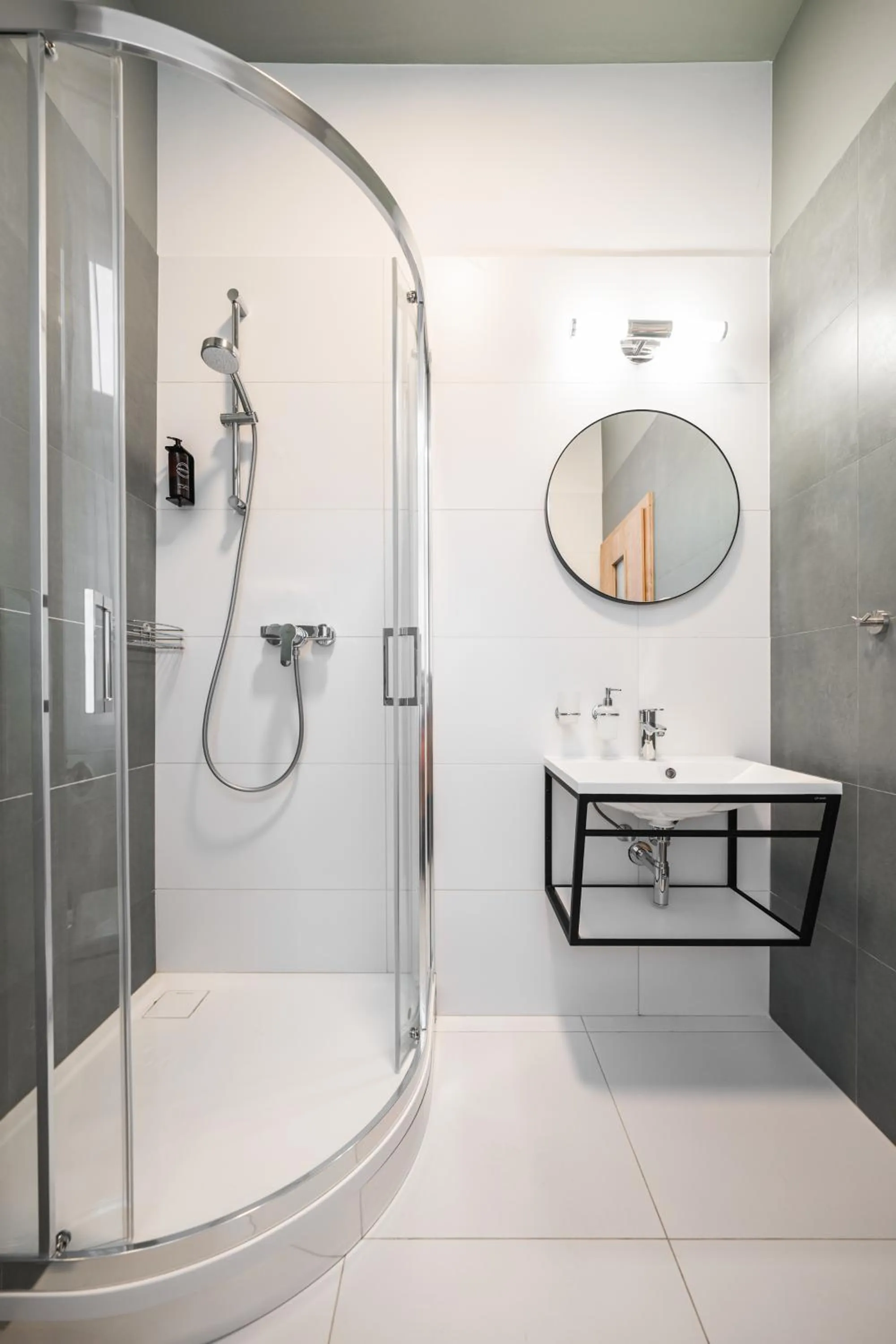 Bathroom in Luma Terra Prague Hostel