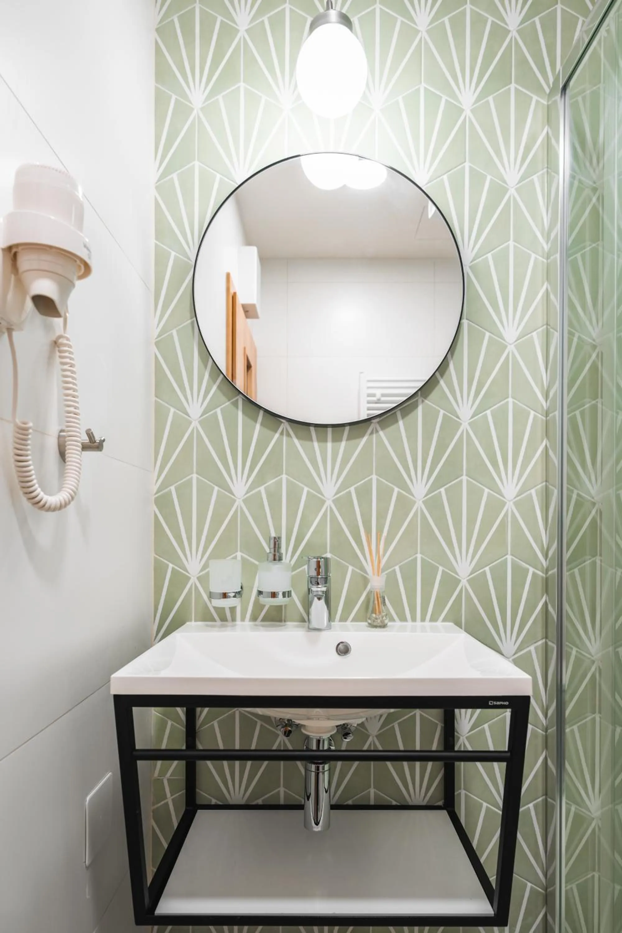 Bathroom in Luma Terra Prague Hostel