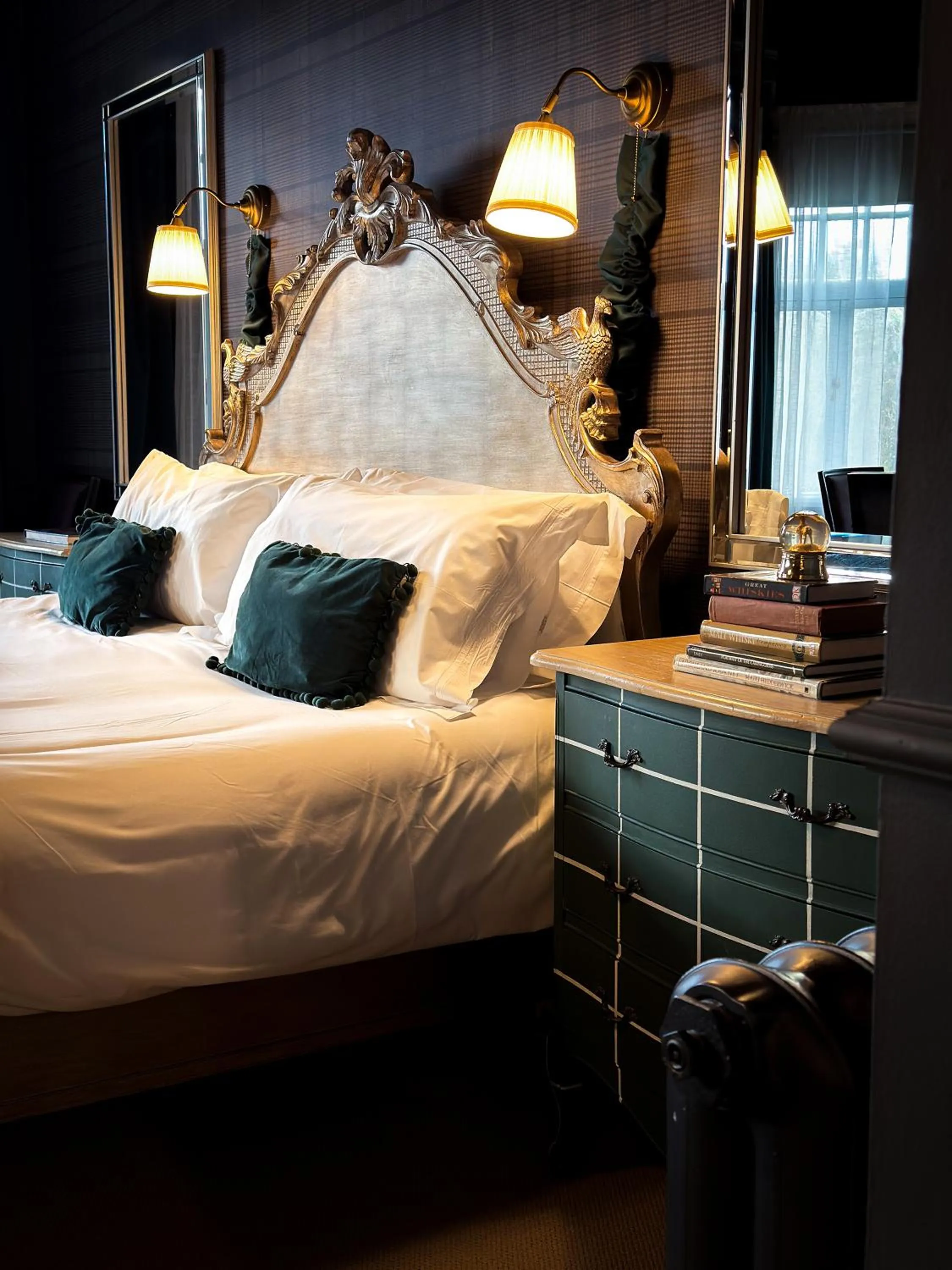 Bed in Glencruitten House