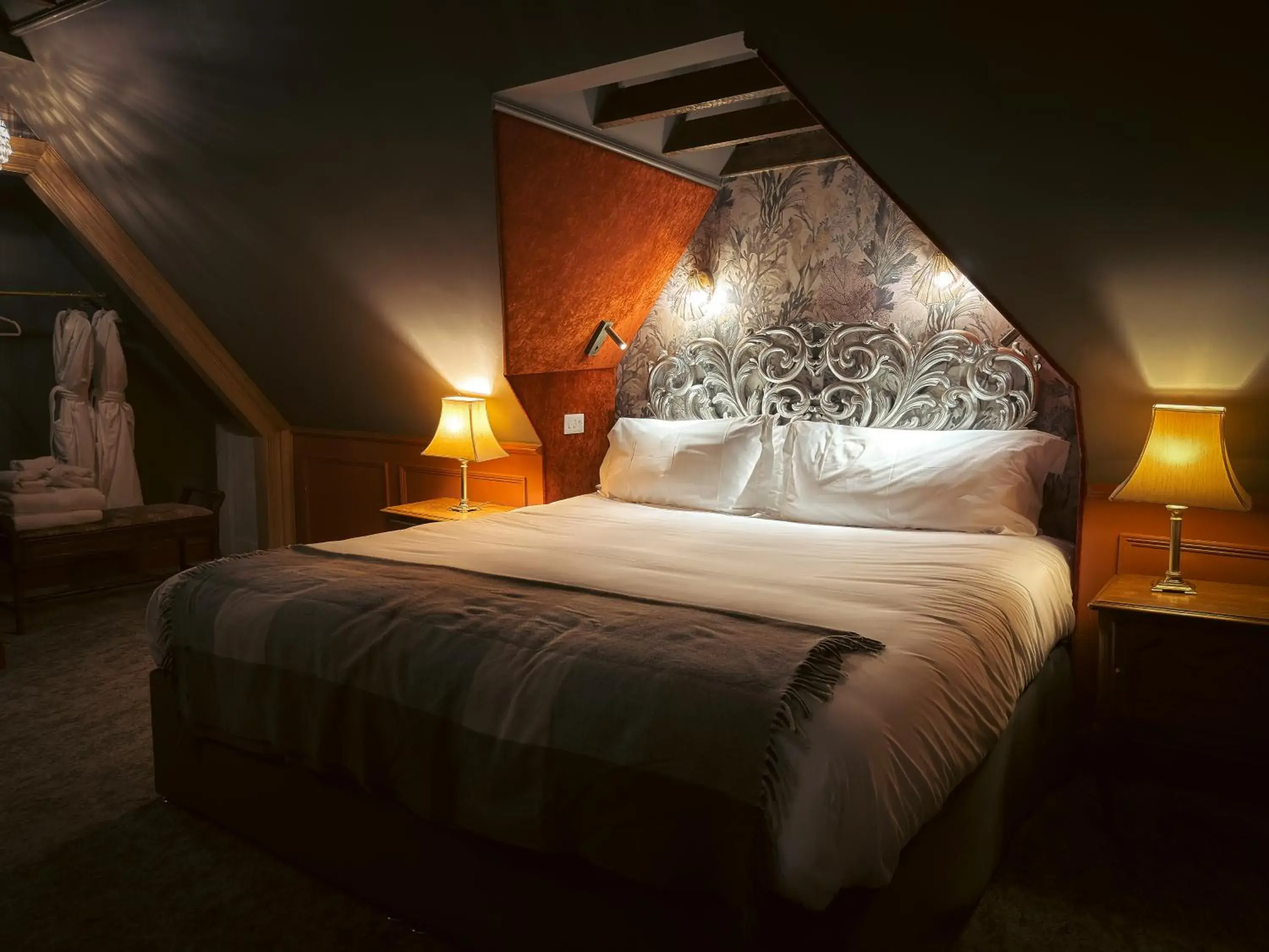 Two-Bedroom Apartment with Sea View in Glencruitten House Two-Bedroom Apartment with Sea View in Glencruitten House