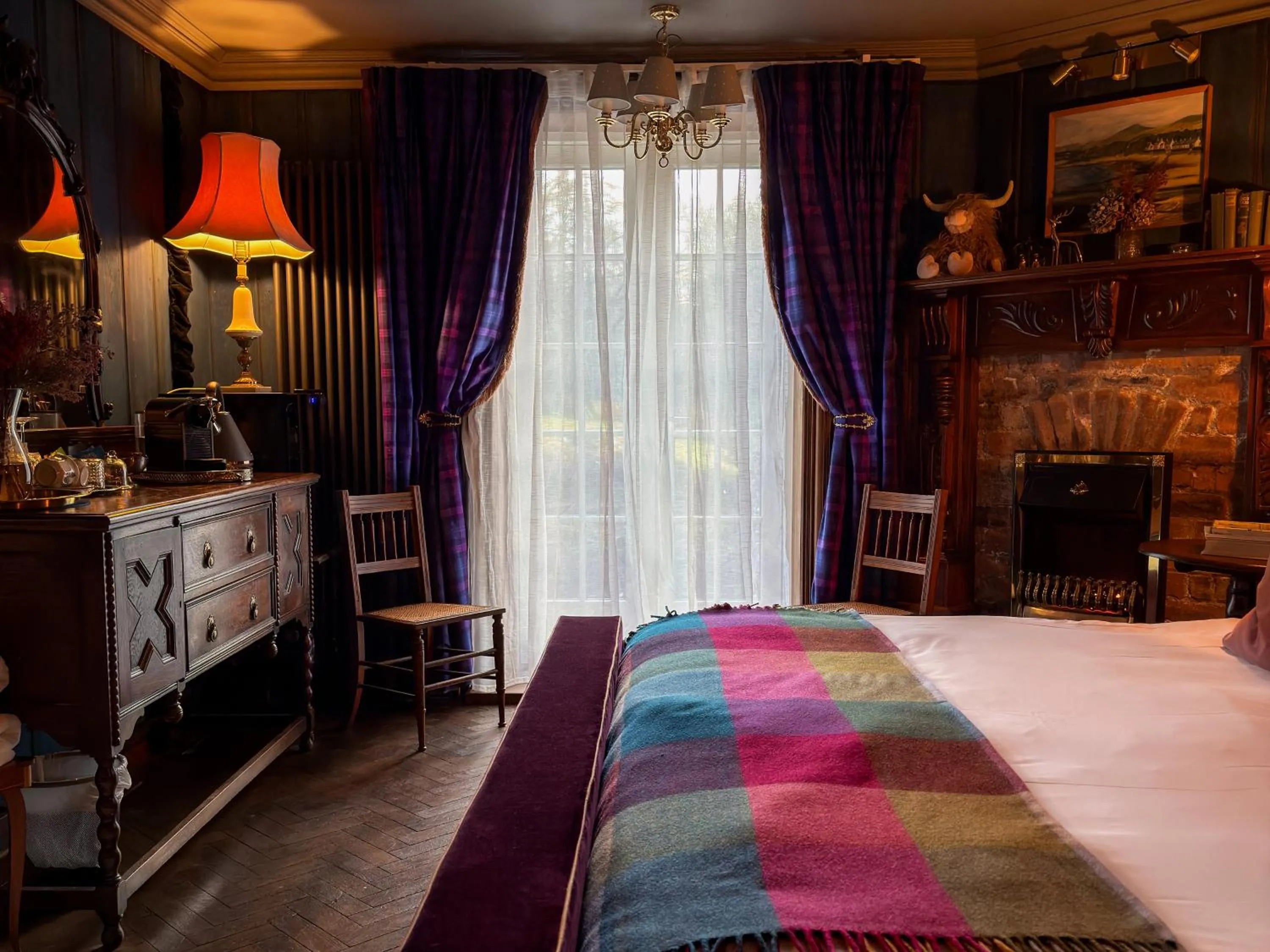 Bed in Glencruitten House