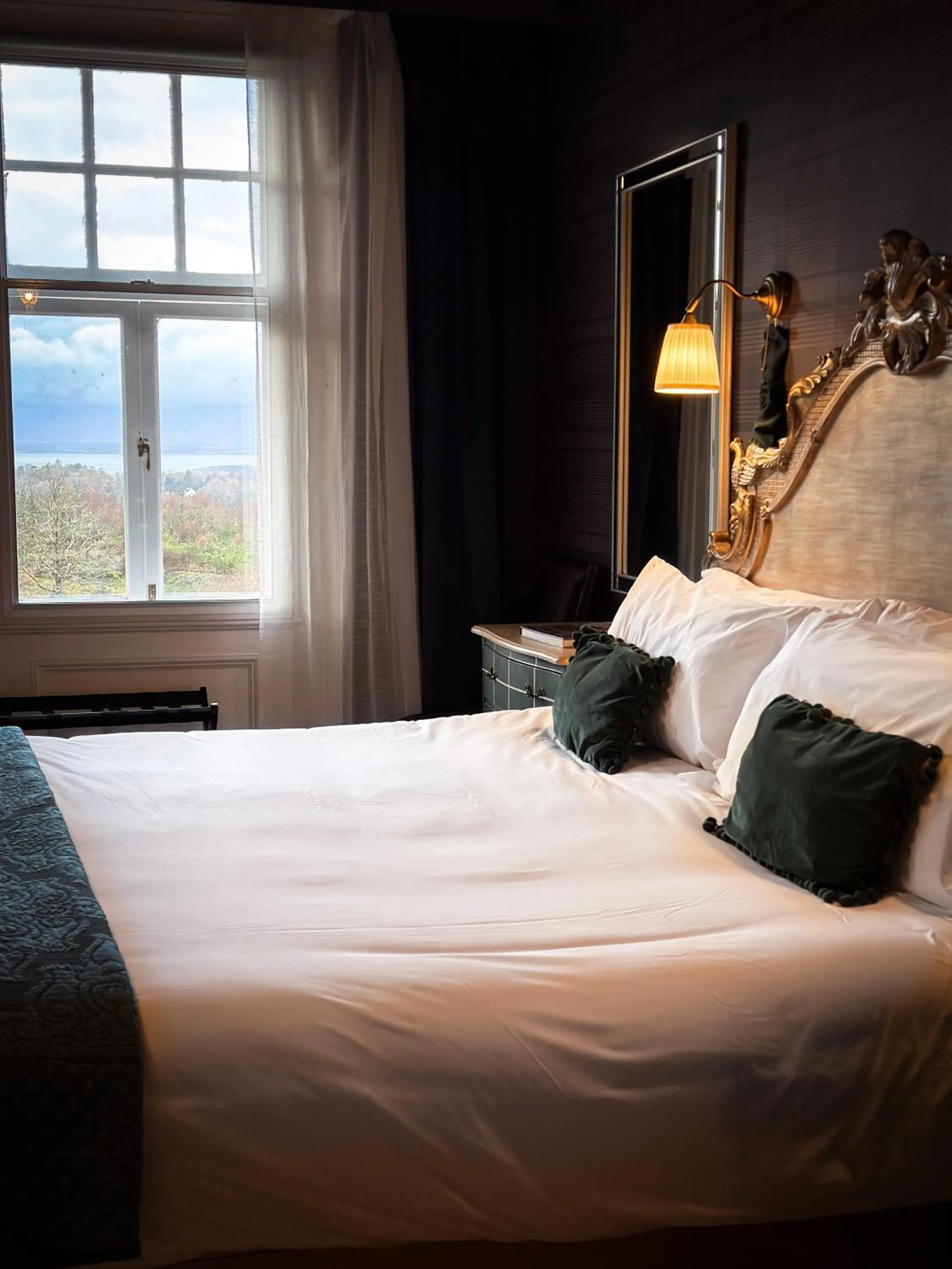 Bed in Glencruitten House