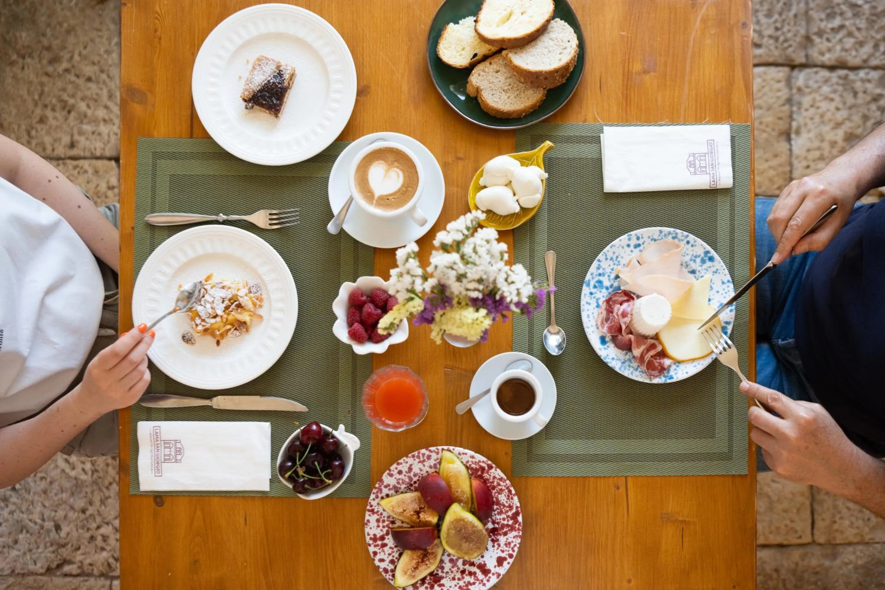 Breakfast in Masseria Agrituristica Lama San Giorgio