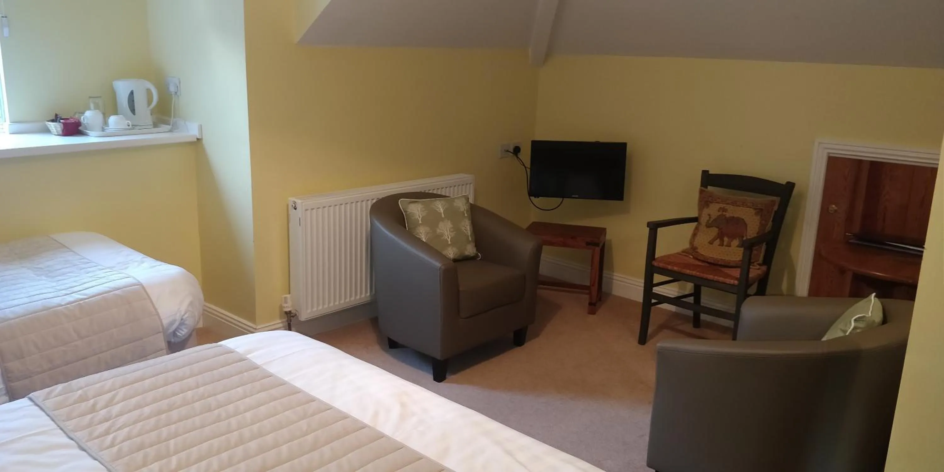 Seating area in Avonmore House Guest Accommodation