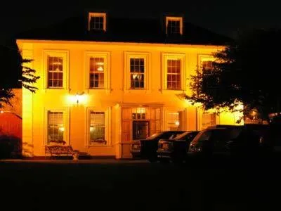 Property building in Avonmore House Guest Accommodation