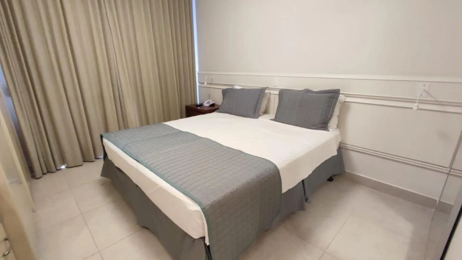 Bed in Jurerê Beach Village