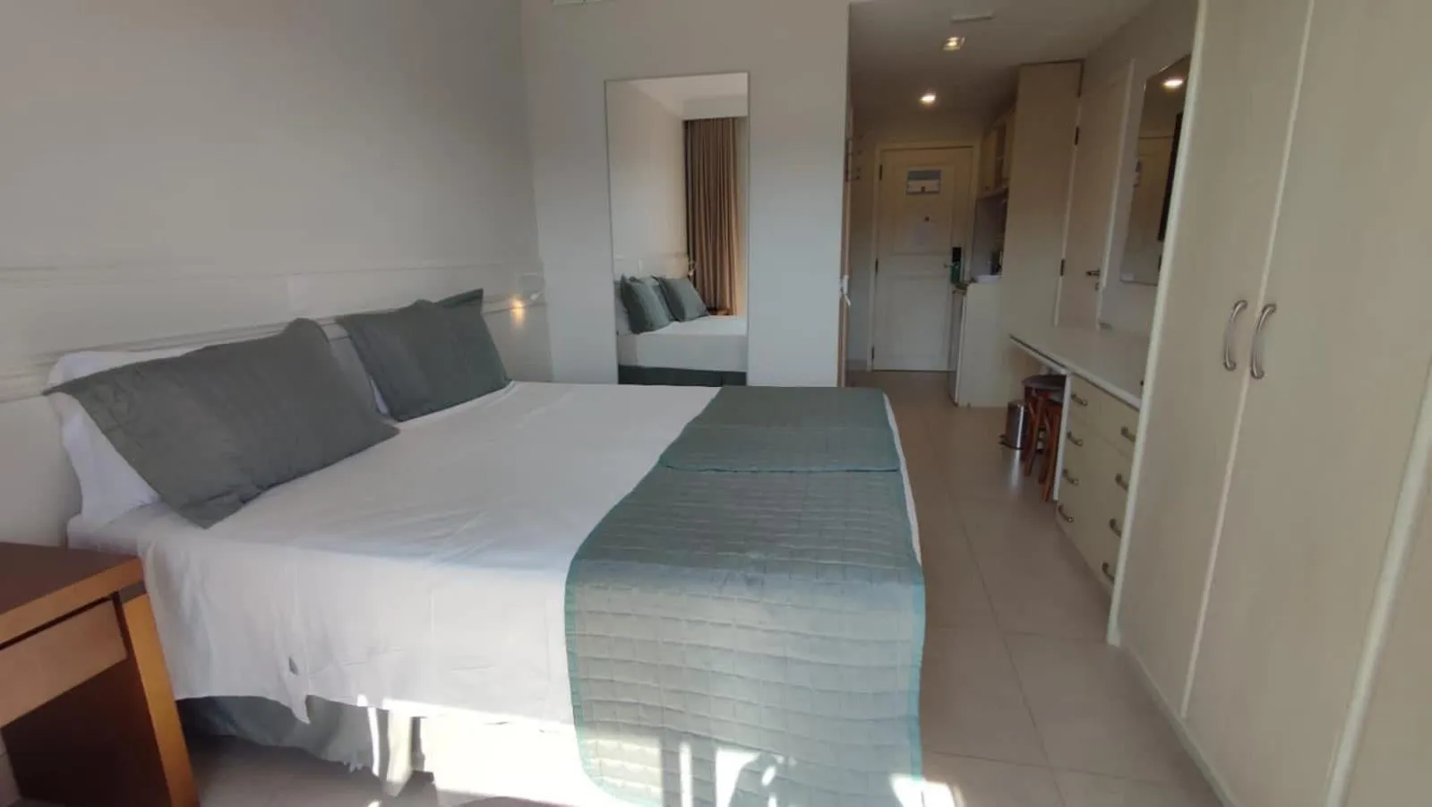 Bedroom, Bed in Jurerê Beach Village