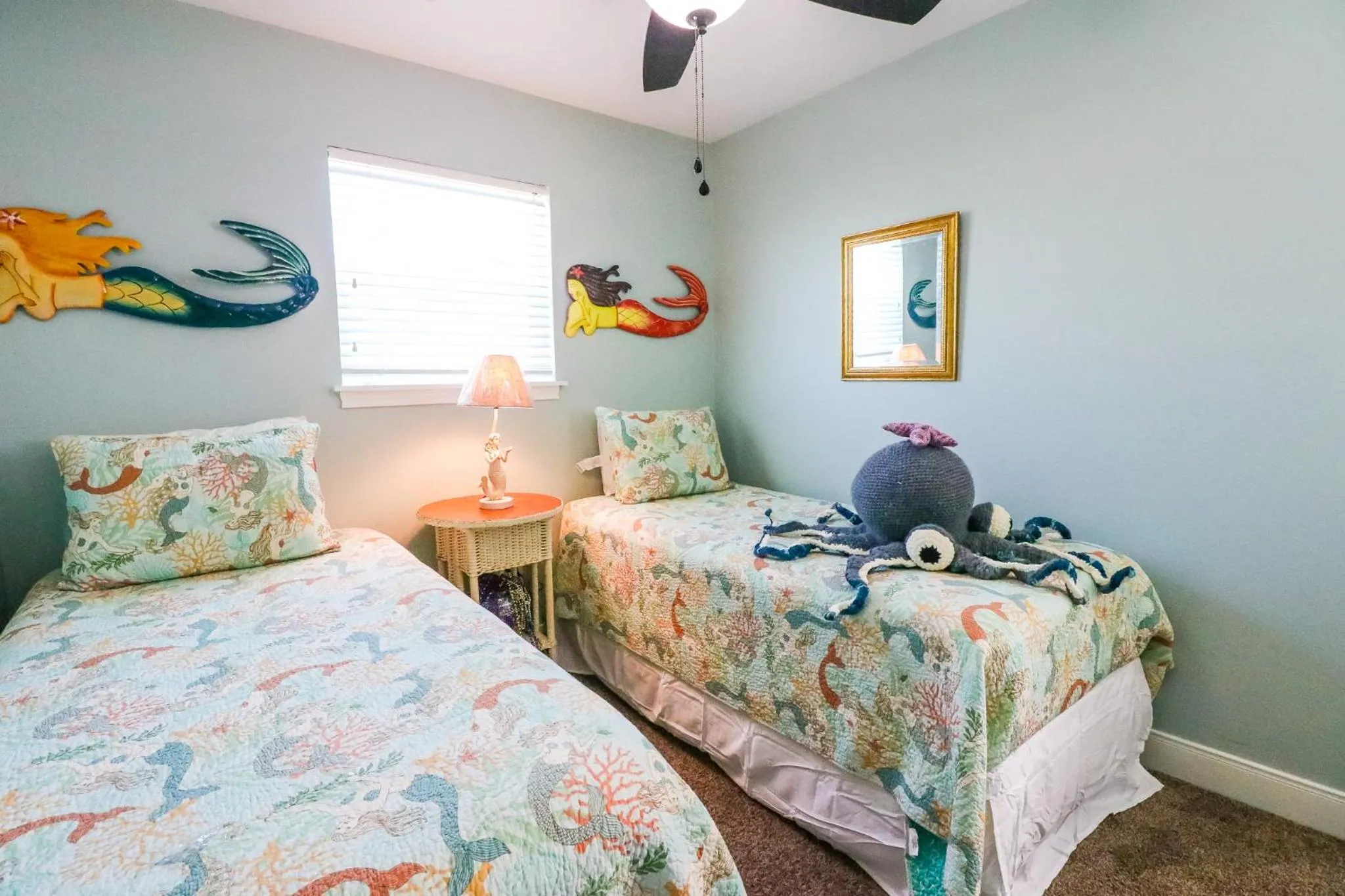 PERFECT location spacious yard coffee bar at this lovely beach home