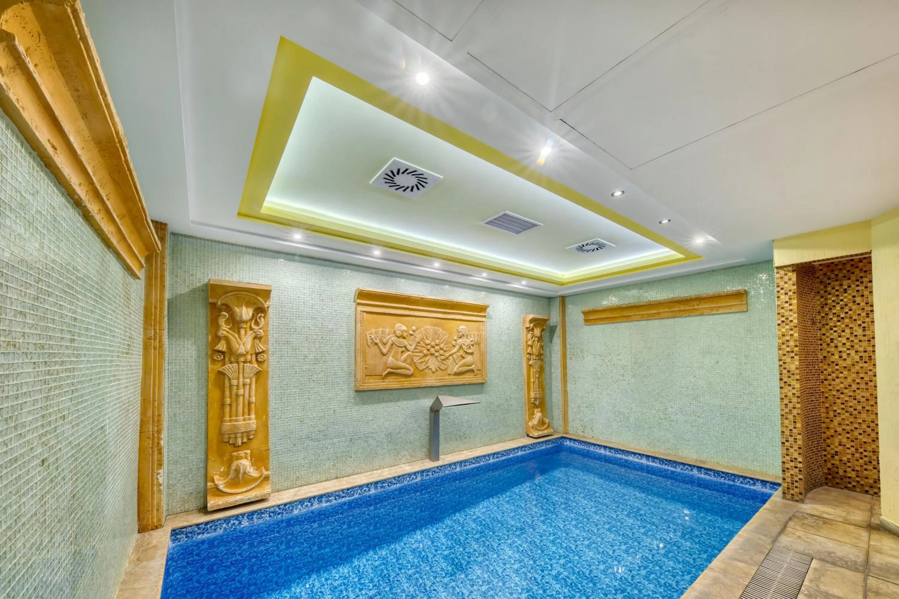 Pool view in Spa Hotel Grace Forum