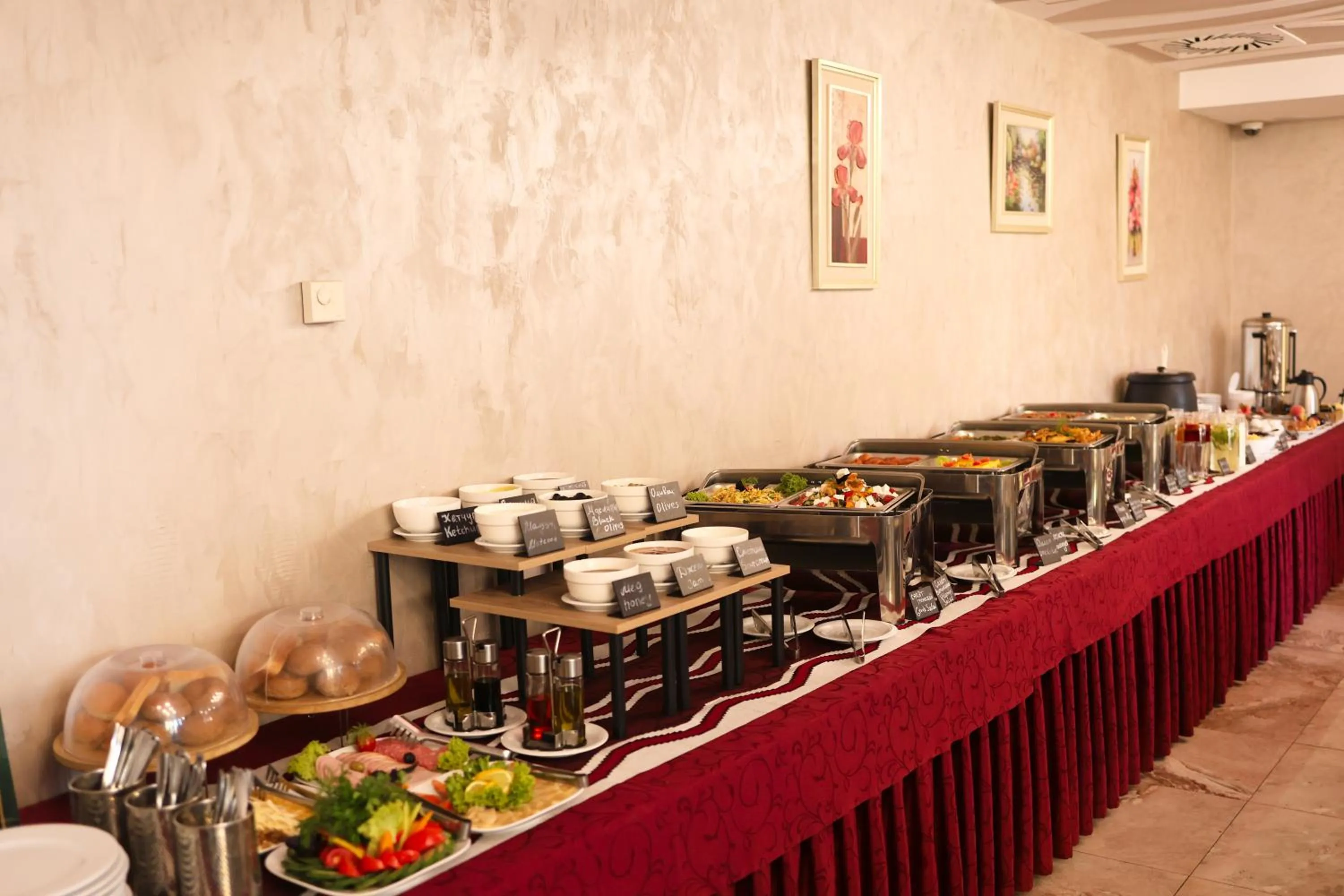 Restaurant/places to eat in Spa Hotel Grace Forum