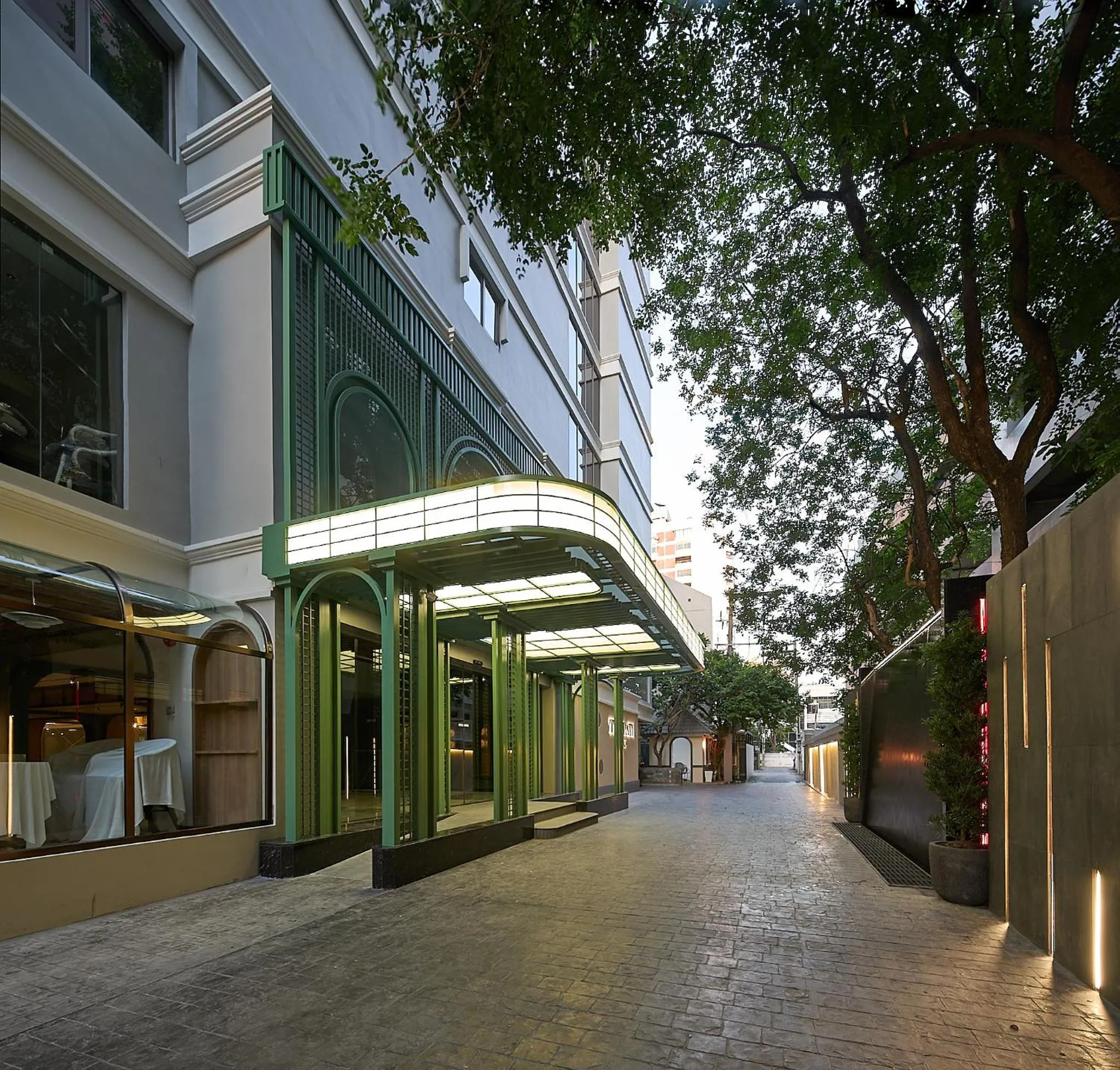 Facade/entrance in The Path Siam