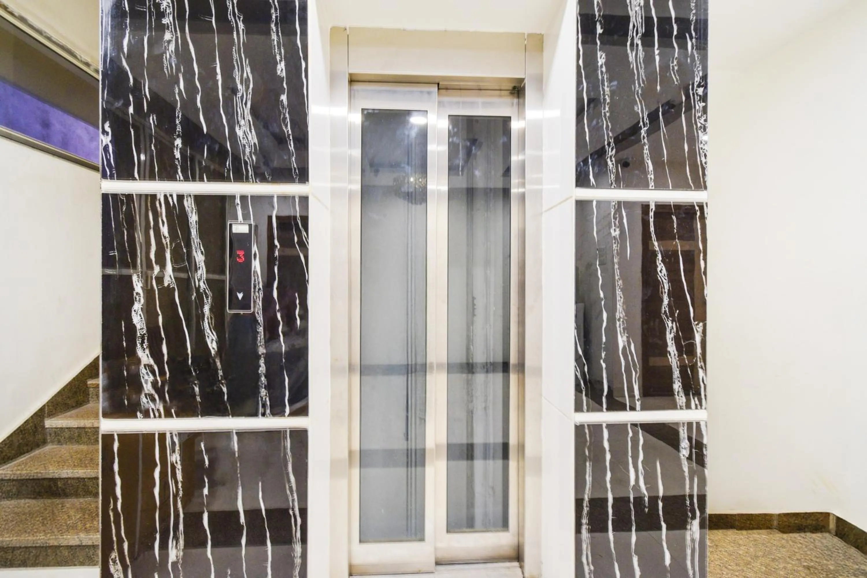 Lobby or reception in Super Townhouse Raniganj formerly Devi Residency