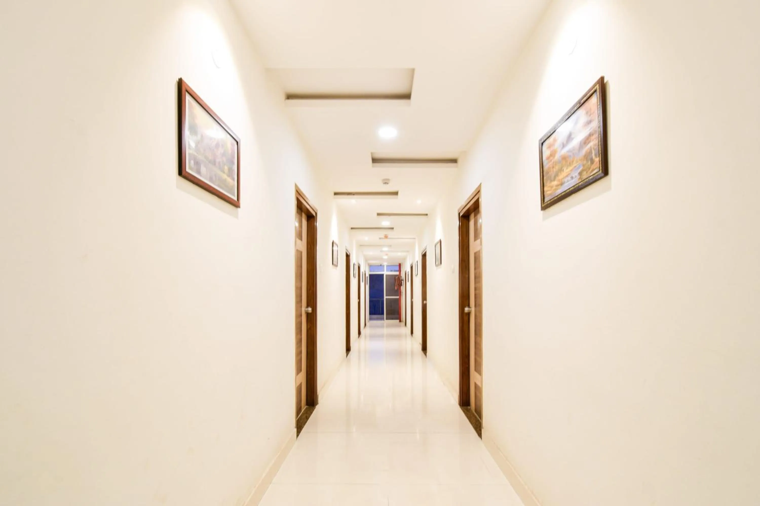 Lobby or reception in Super Townhouse Raniganj formerly Devi Residency