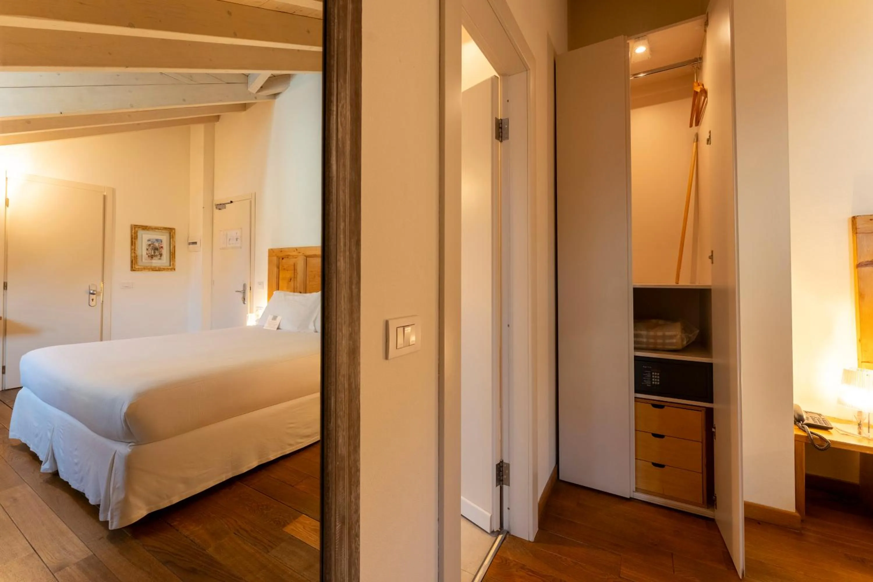 Bed in Art Hotel Varese