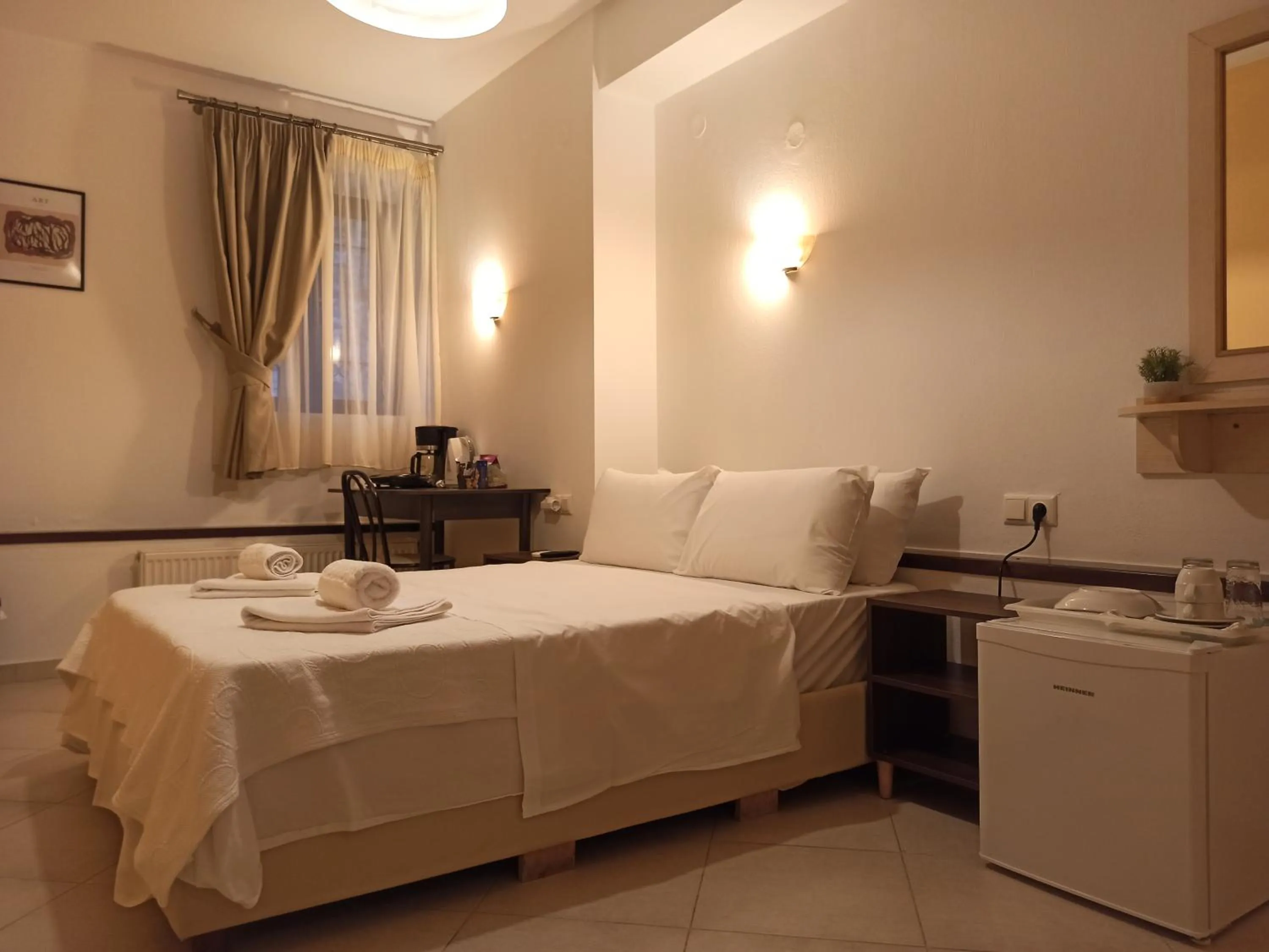 Bedroom, Bed in To Agioklima