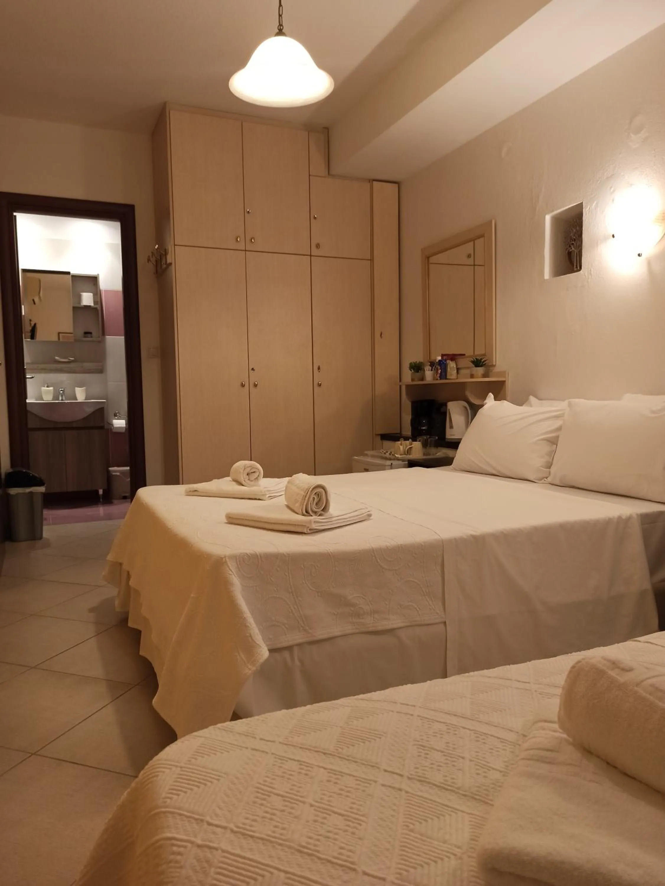 Bedroom, Bed in To Agioklima