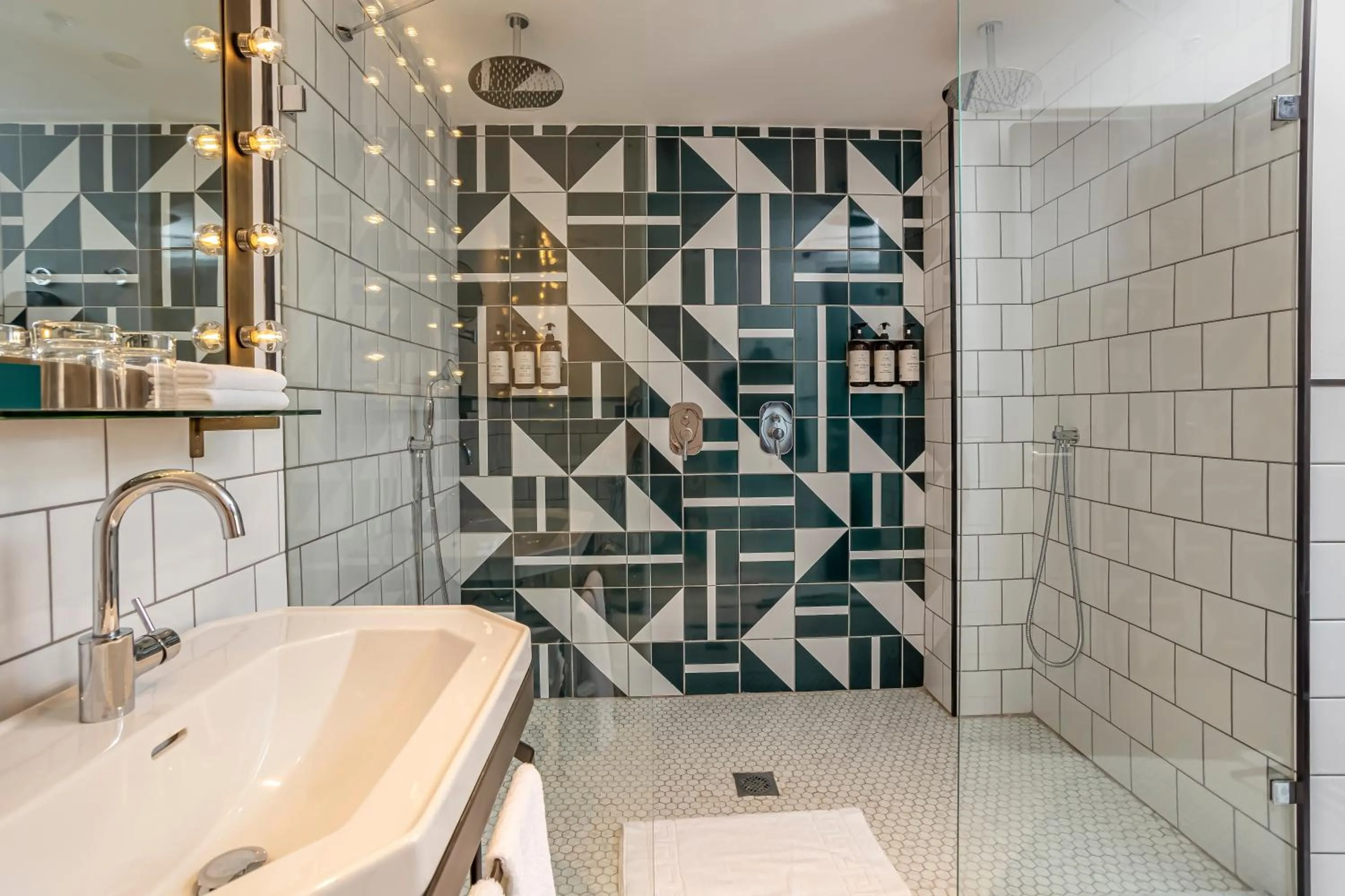 Toilet in Backstage Hotel - an Atlas Boutique Hotel