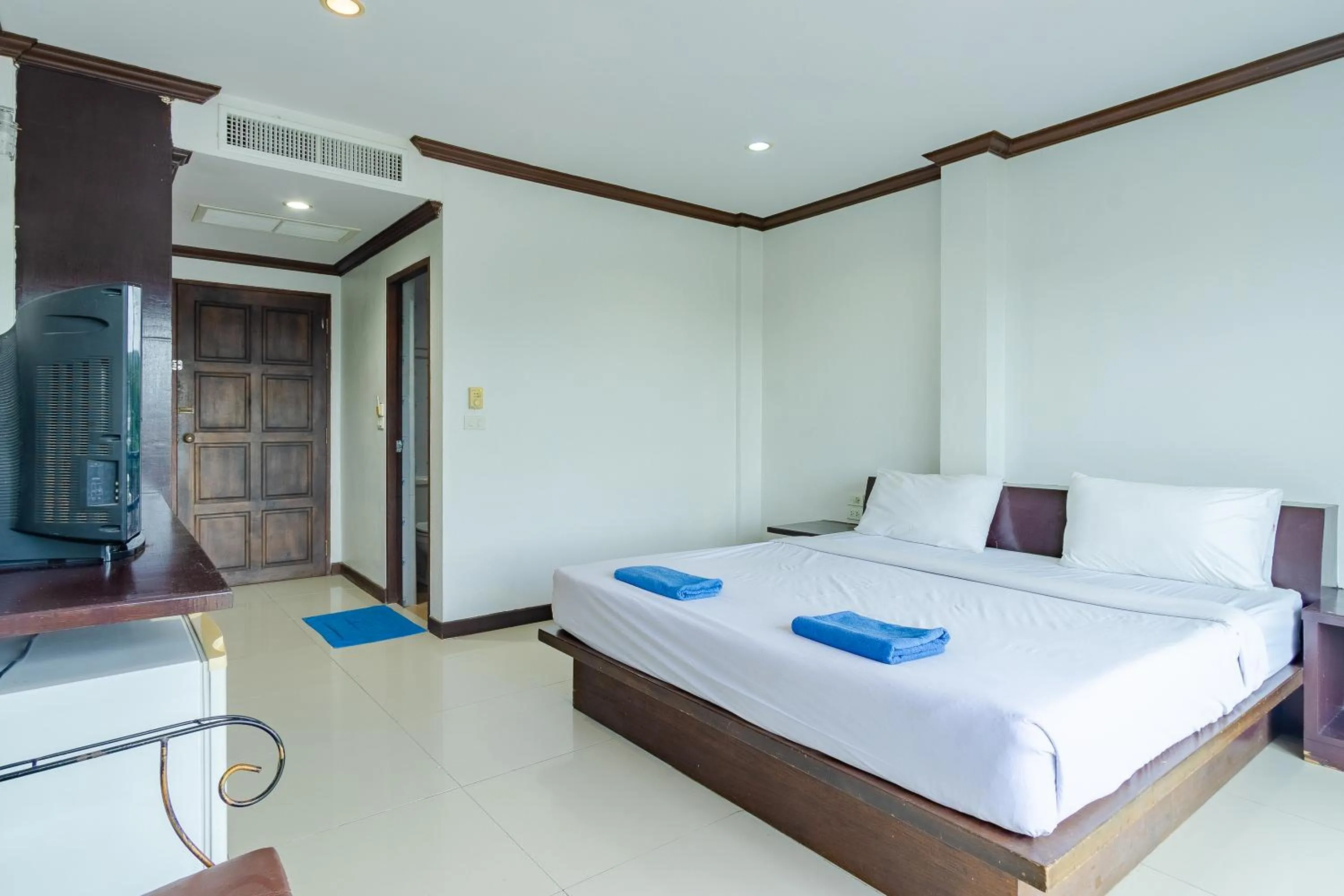 Bedroom, Bed in Goodday Kathu