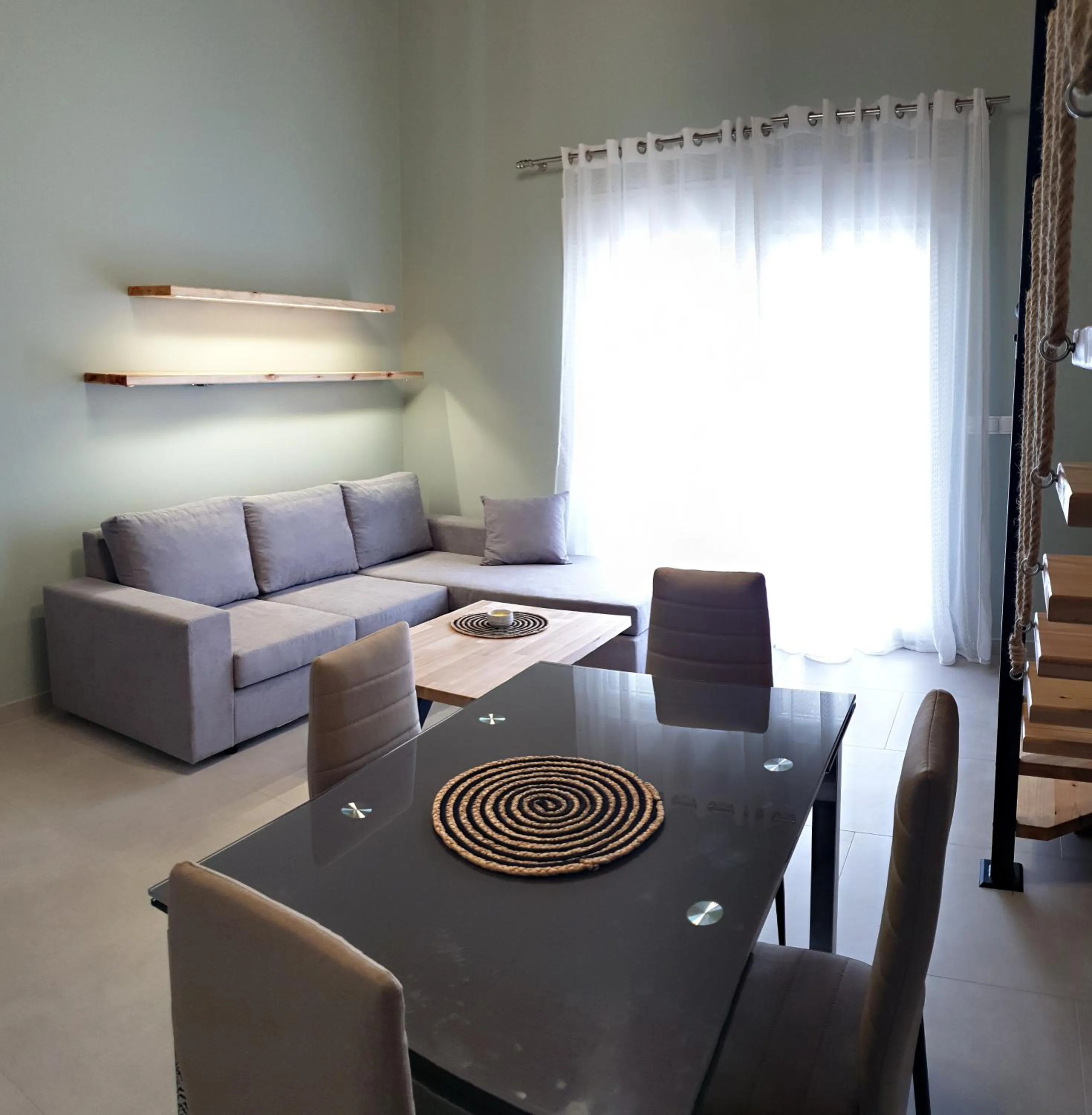 Dining area in Almeta Suites