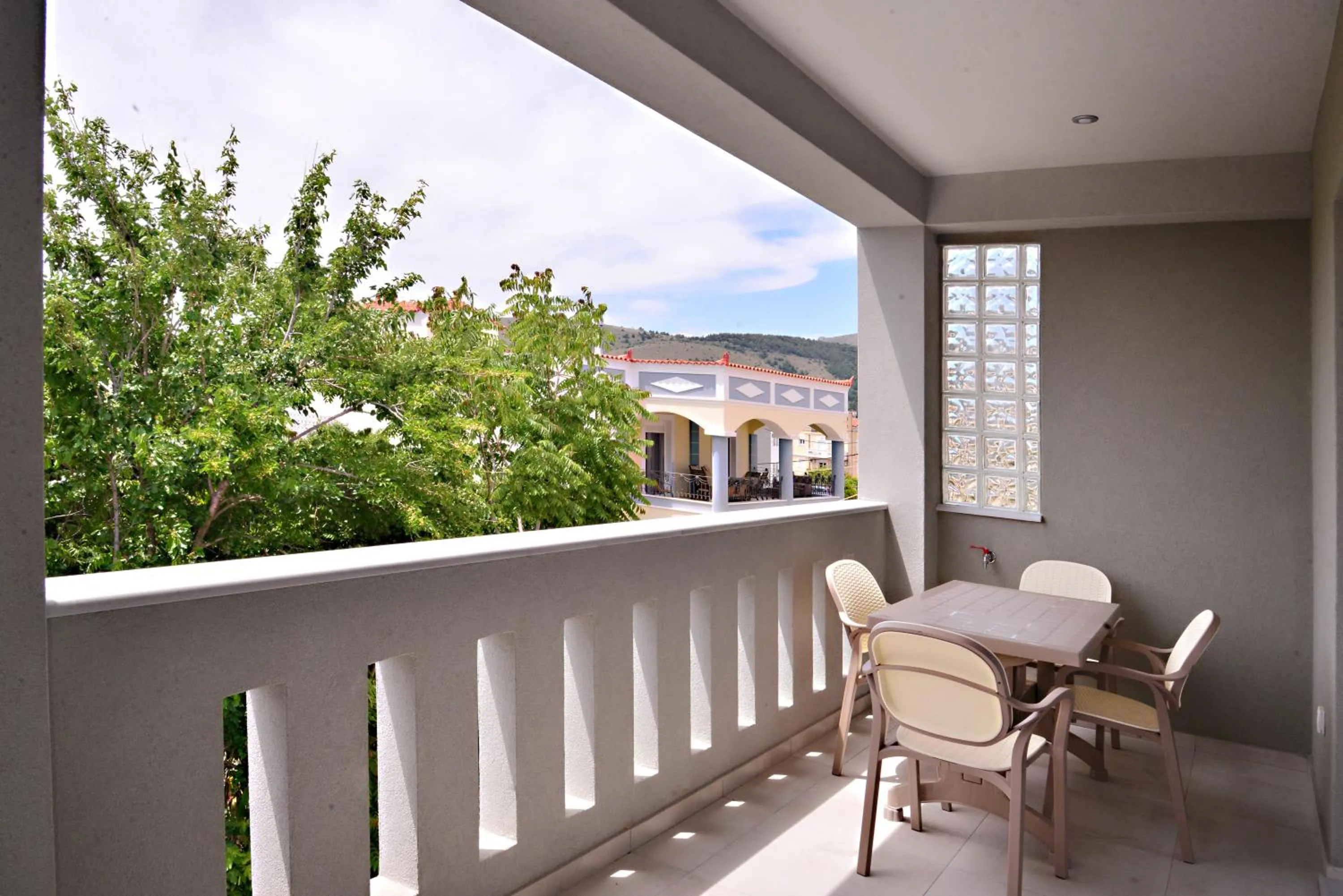 Balcony/Terrace in Almeta Suites
