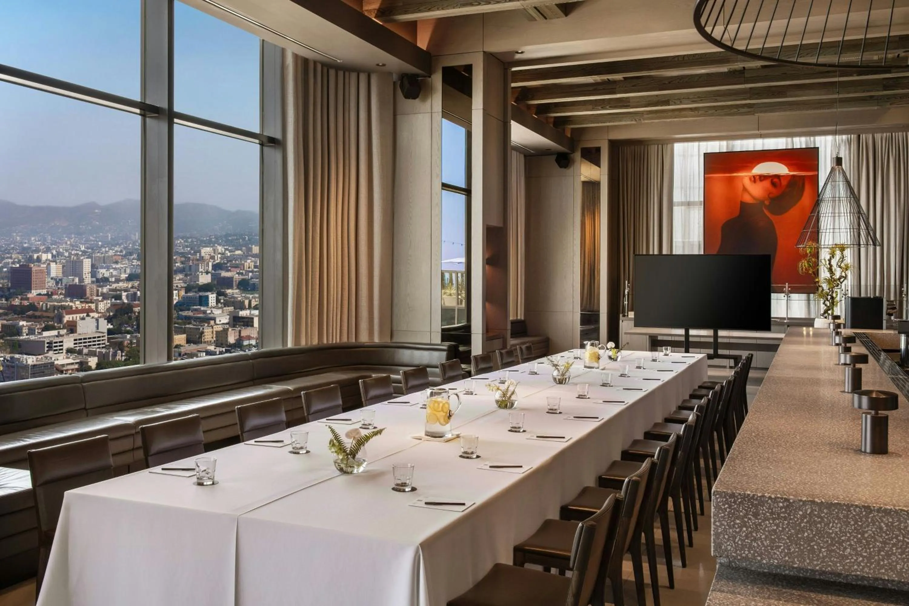 Lounge or bar in AC Hotel by Marriott Downtown Los Angeles