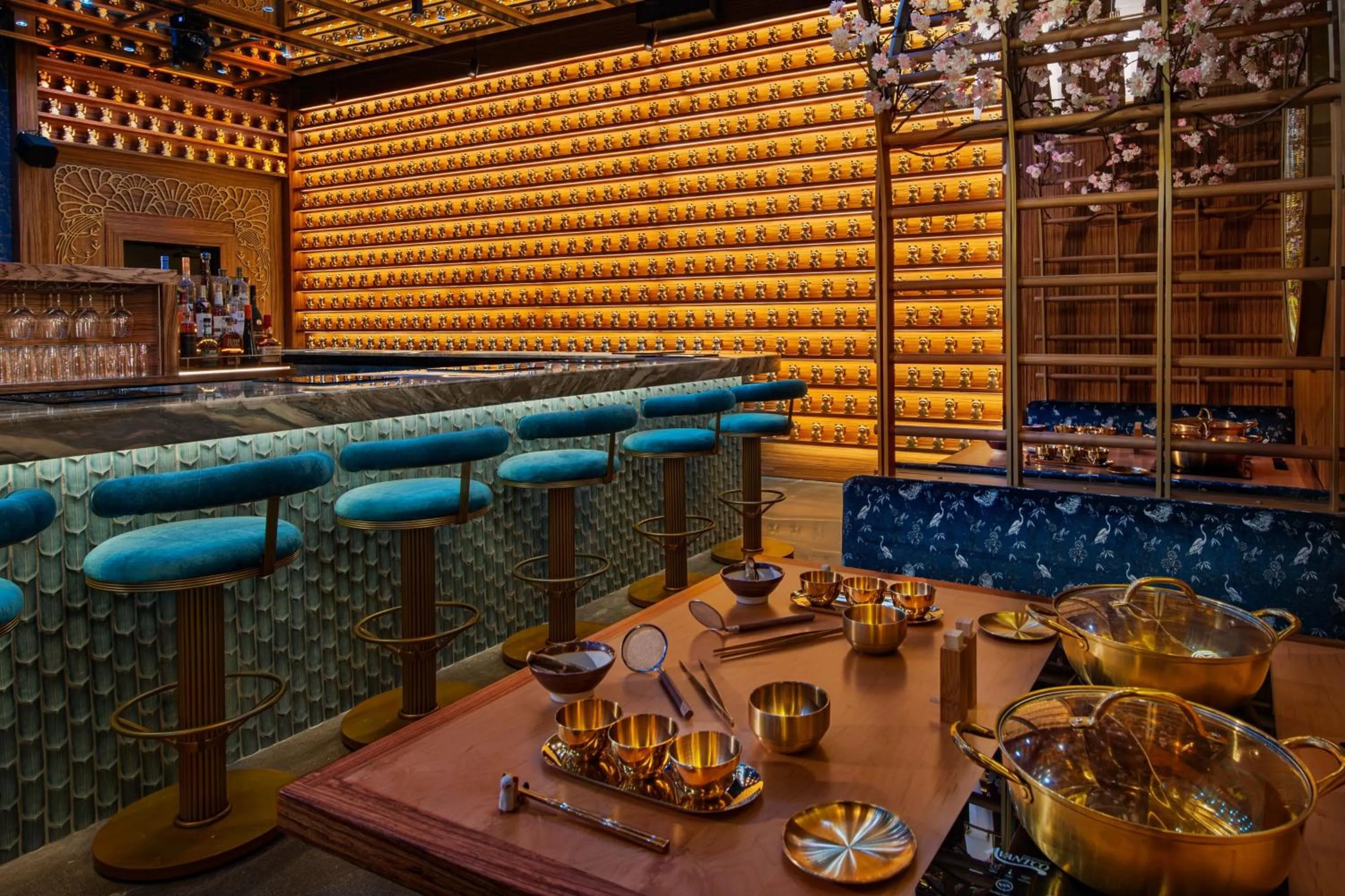 Restaurant/places to eat in Moxy Downtown Los Angeles