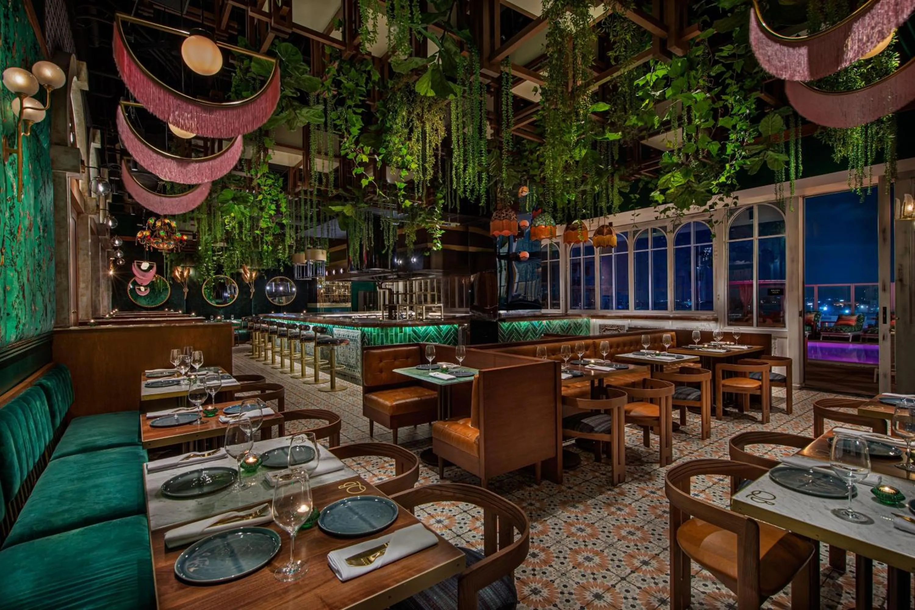 Lounge or bar in Moxy Downtown Los Angeles