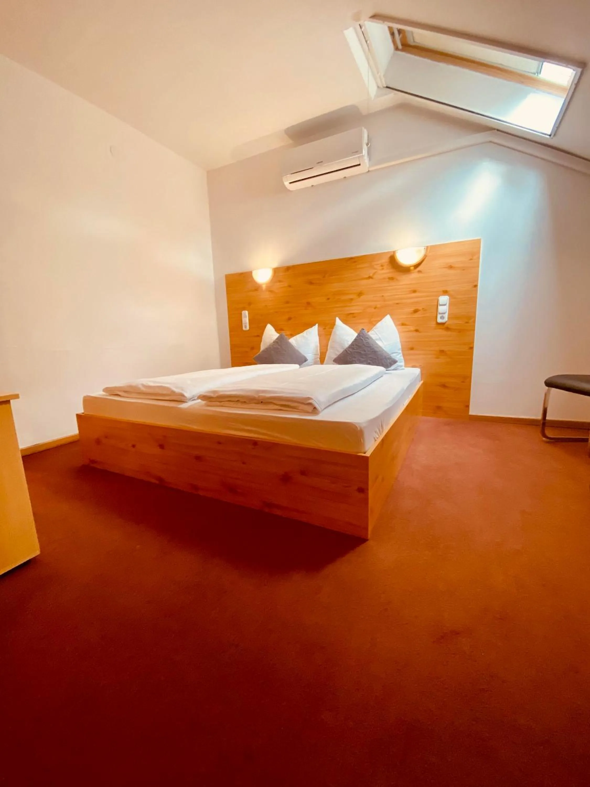 Bedroom, Bed in Sommer Panzió