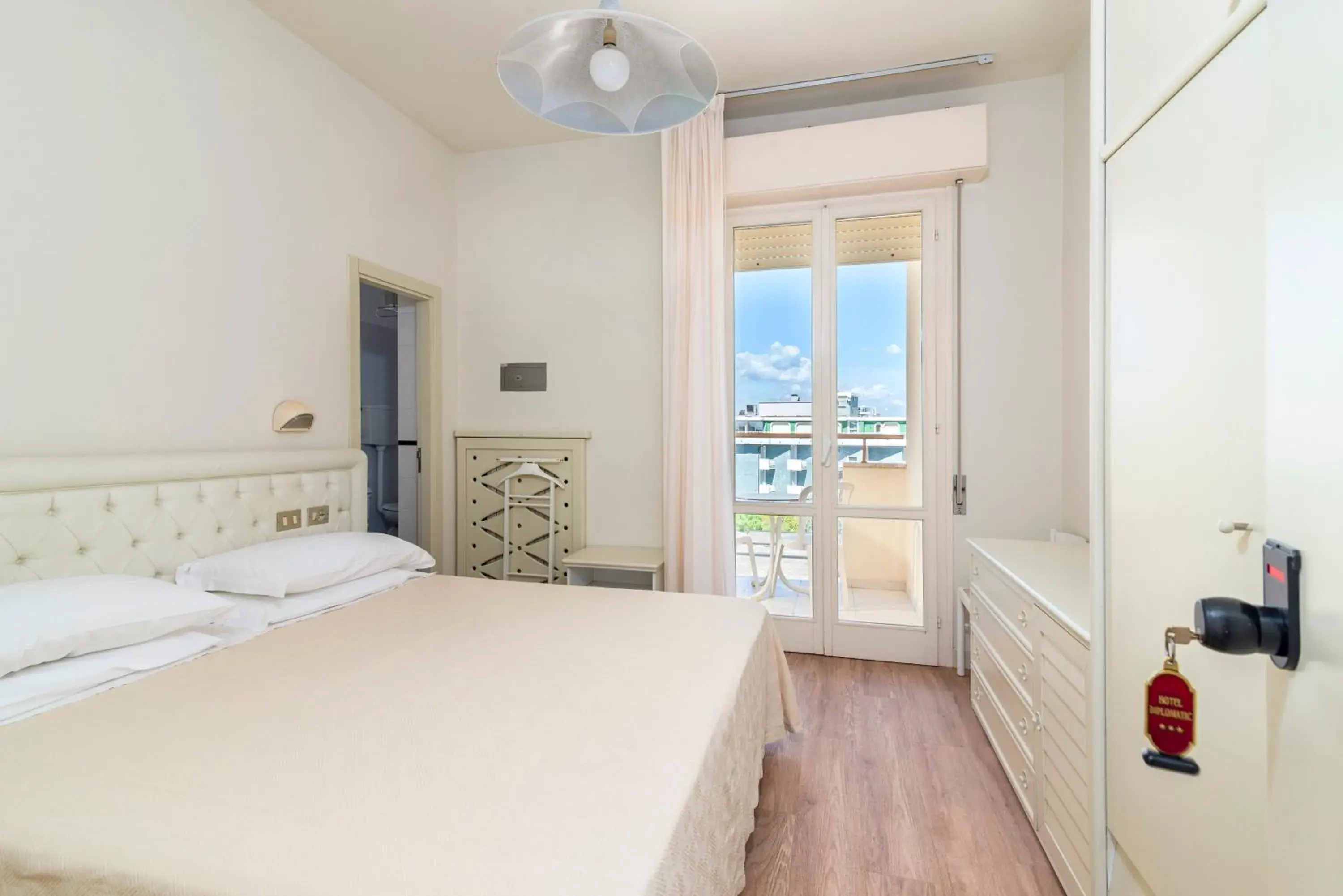 Triple Room in Diplomatic Triple Room in Diplomatic