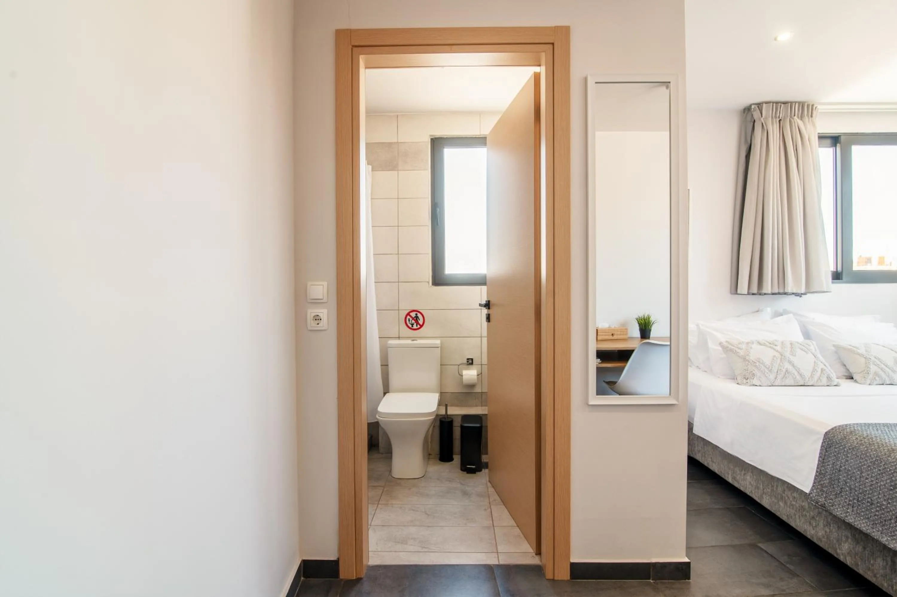 Bedroom, Bed in Navitas House