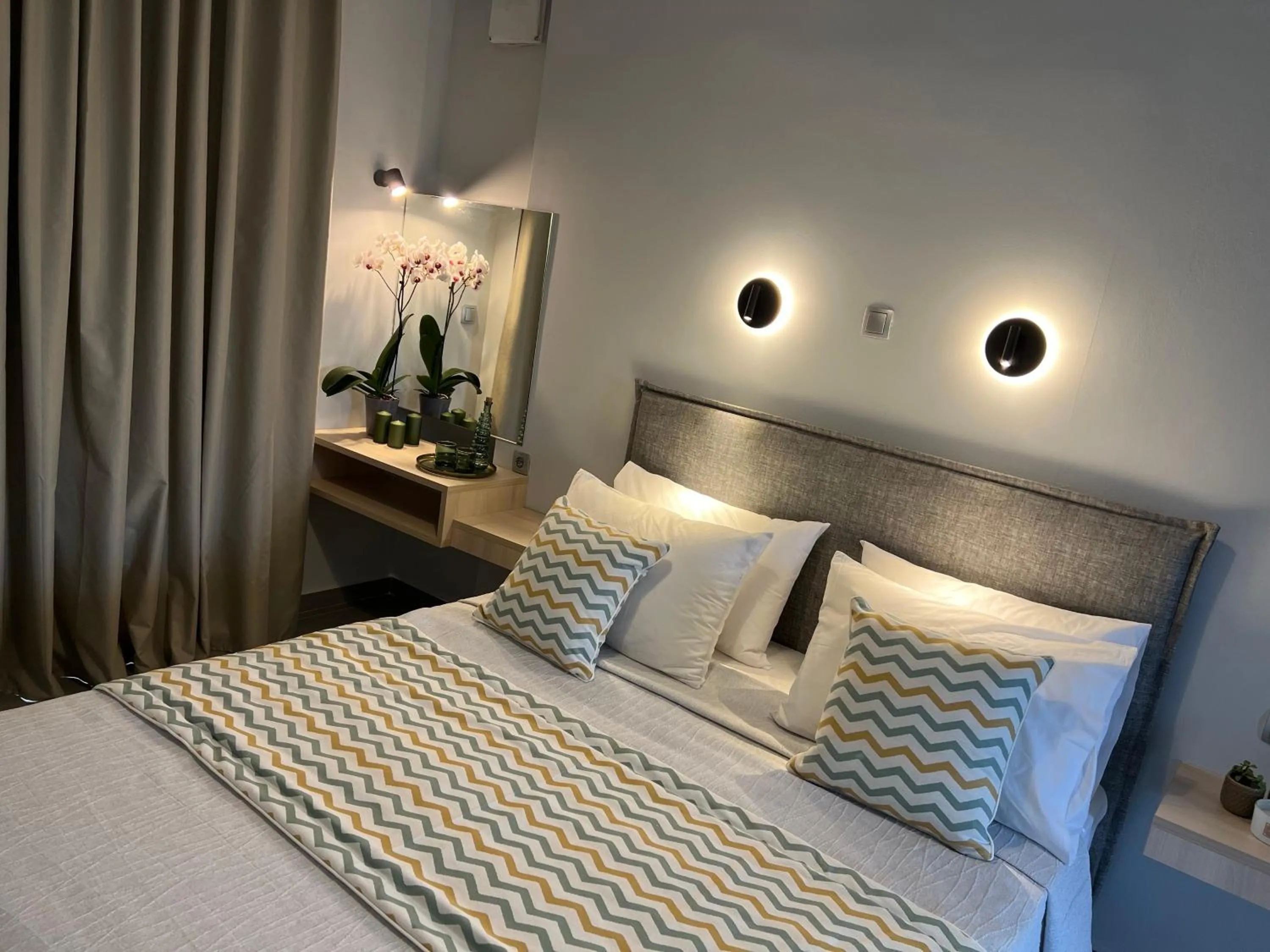 Bed in Κimiro Hotel Tsilivi