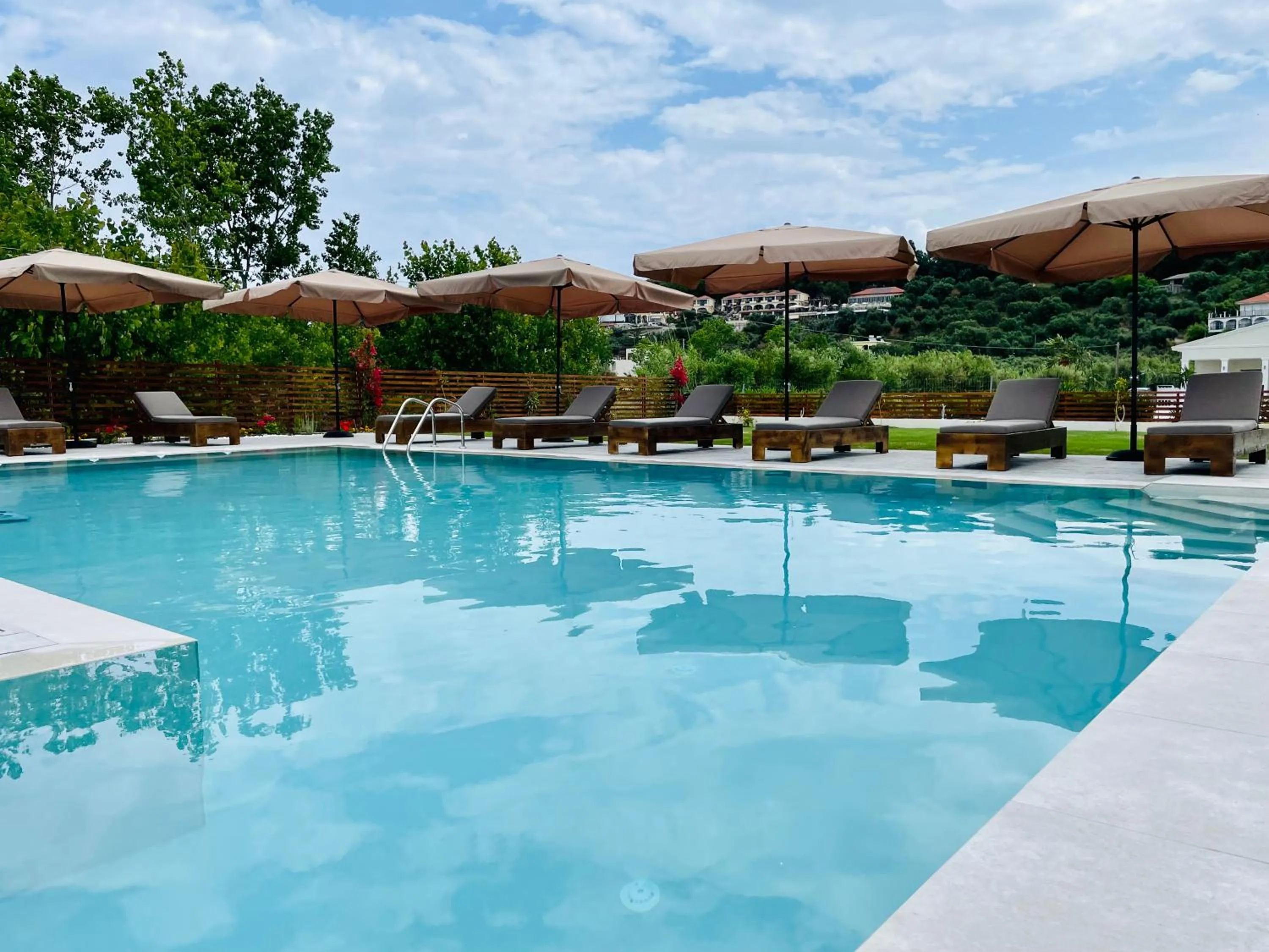 Swimming pool in Κimiro Hotel Tsilivi