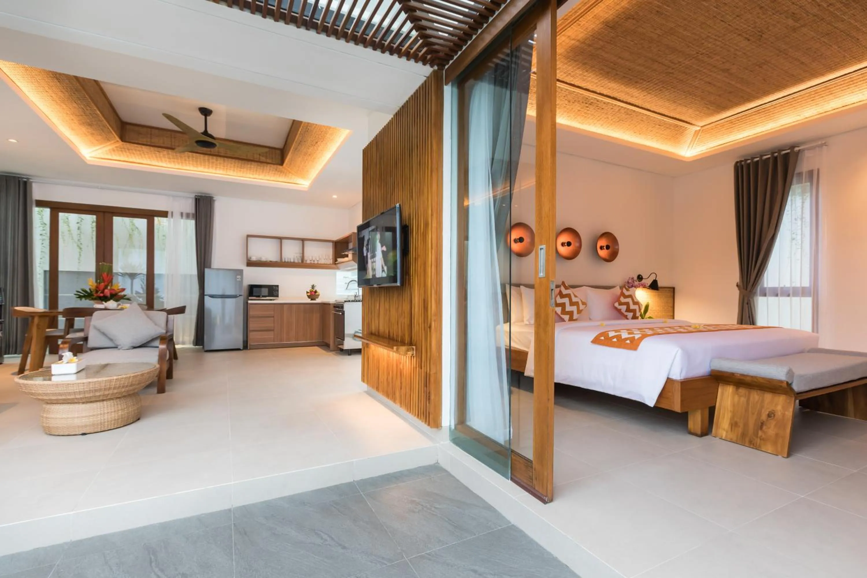 Property building, Bed in Fenosa Seminyak Villas
