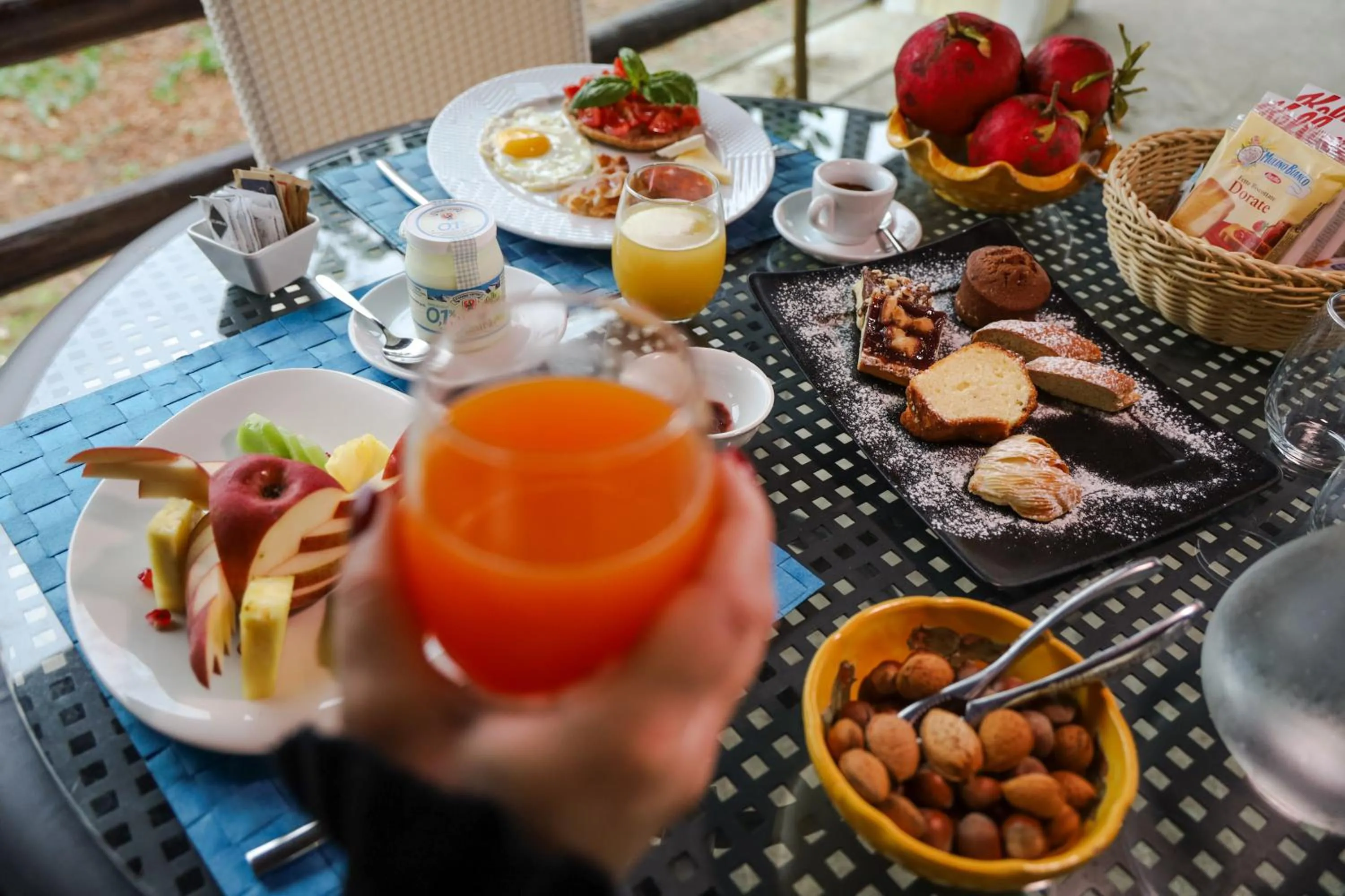 Food and drinks in Hotel Villa Rizzo Resort and Spa