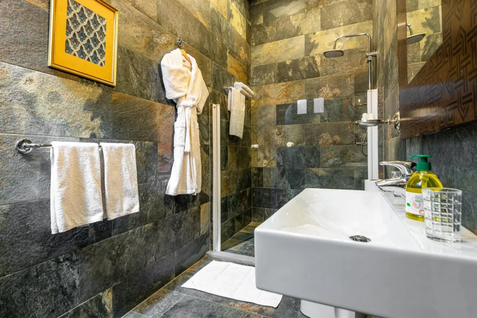 Shower in The Lemonary Marrakech