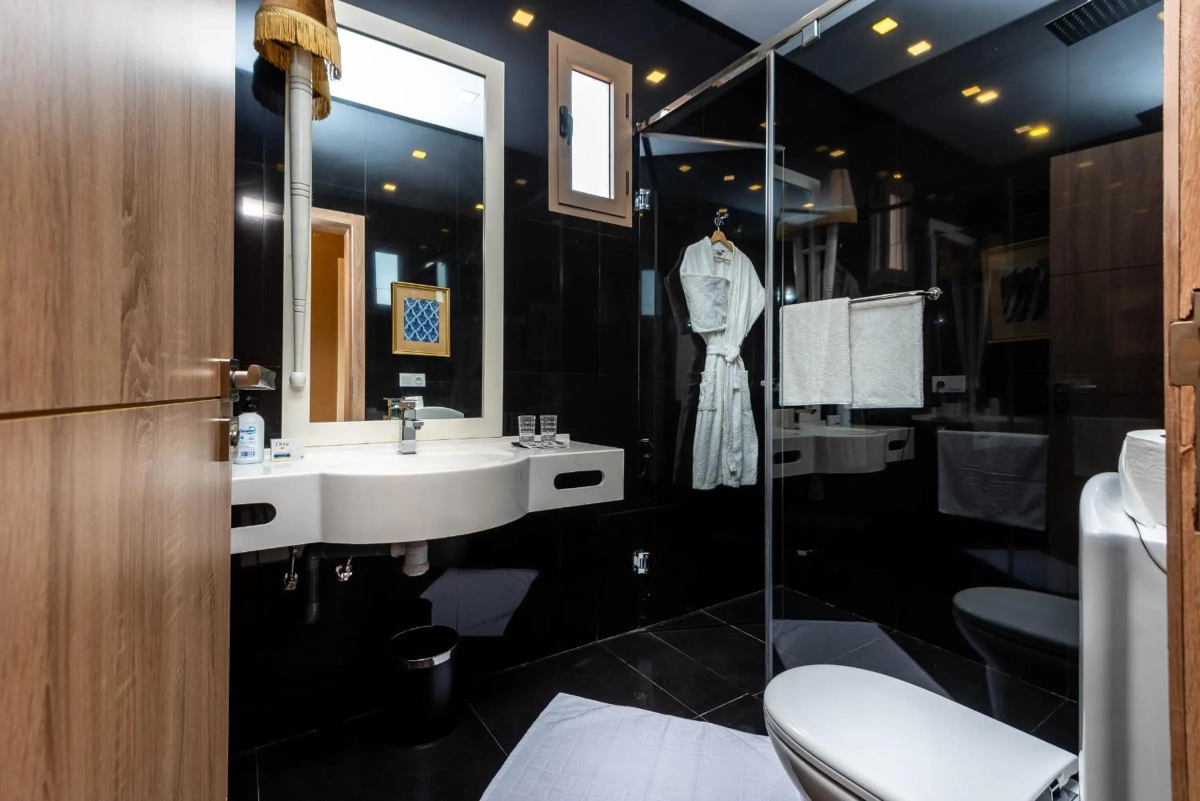 Shower in The Lemonary Marrakech