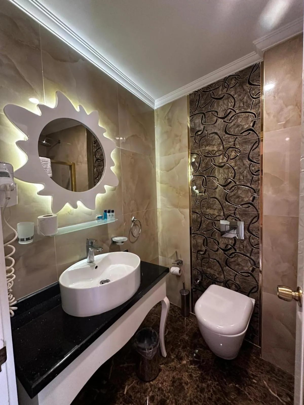 Kaleiçi Ozkavak Hotel