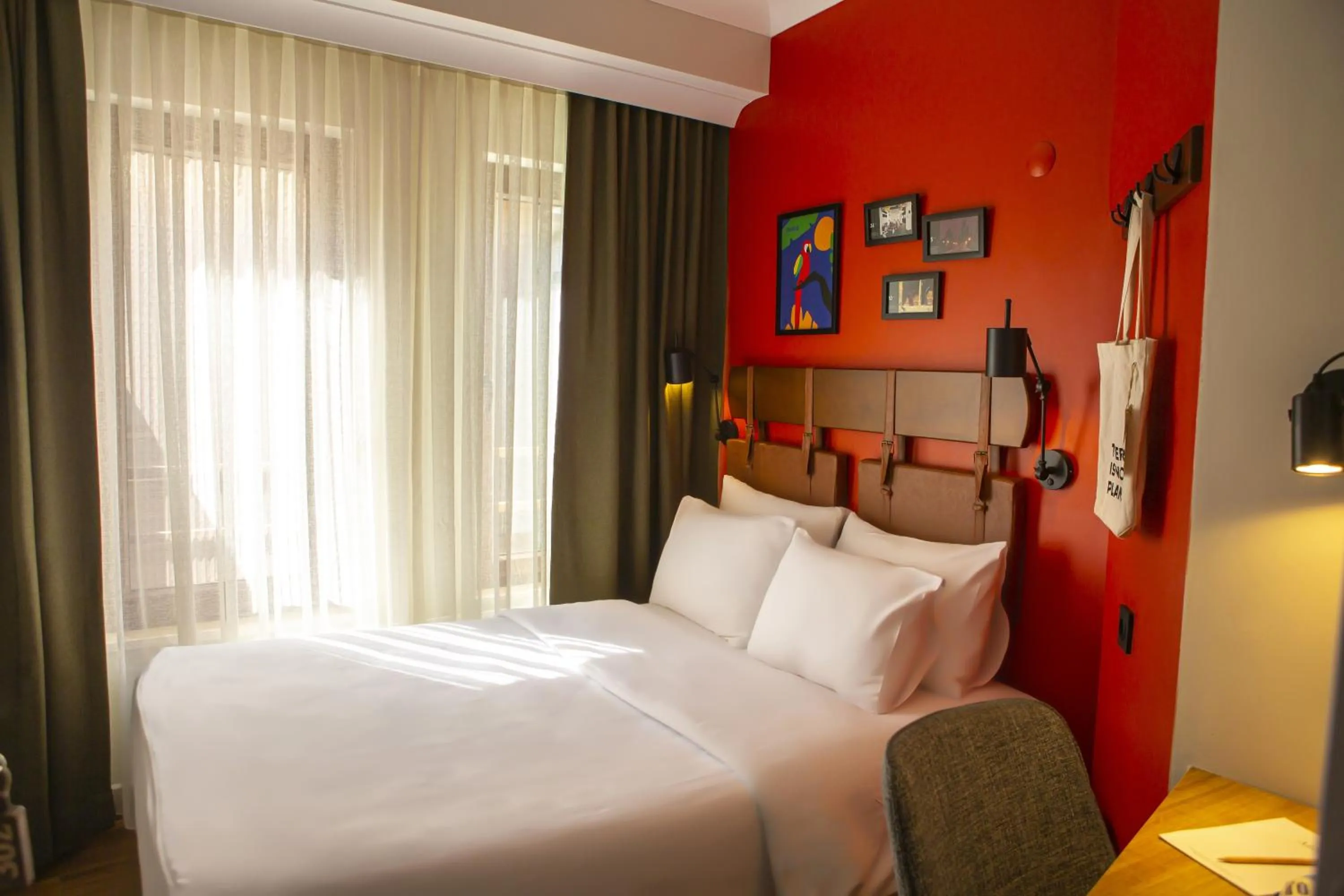 Photo of the whole room, Bed in The Abies