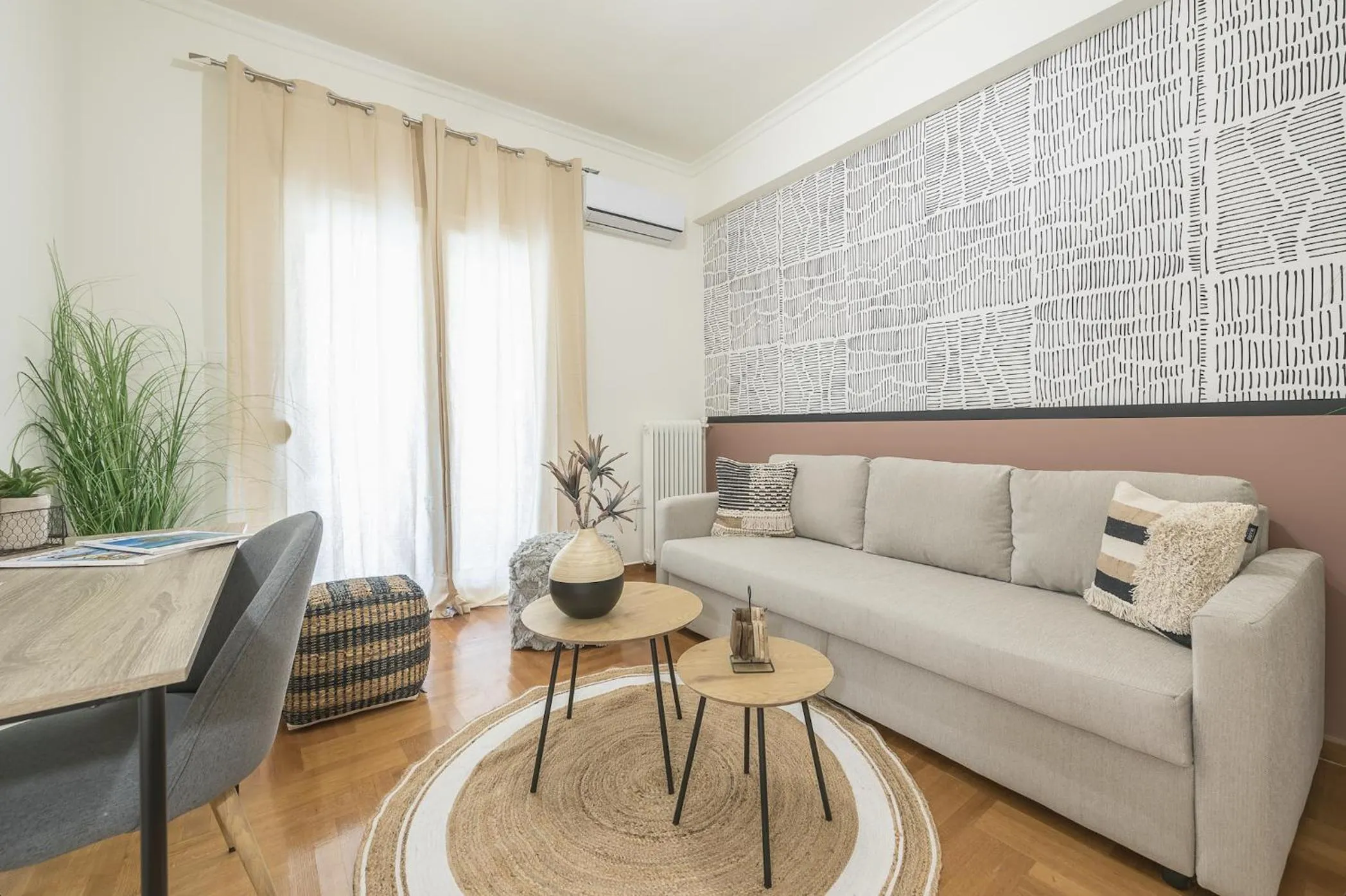 Living room in City Suite by Cloudkeys